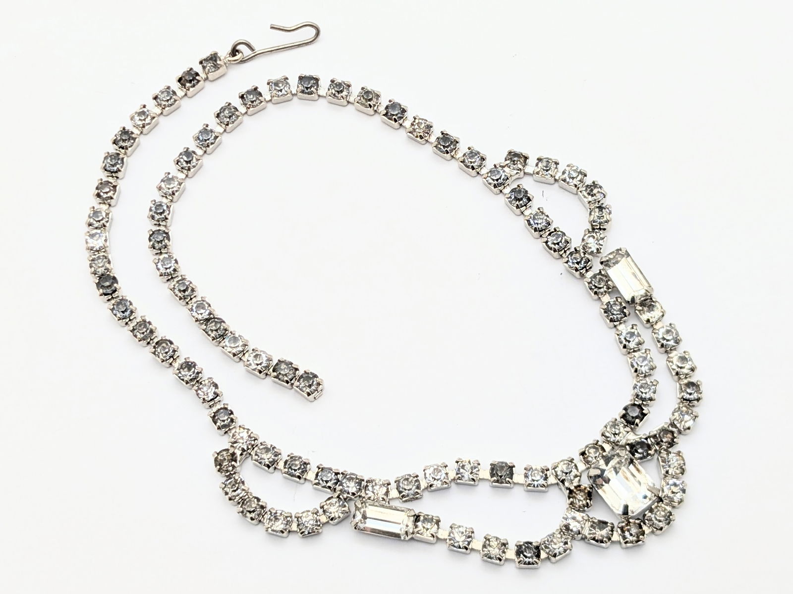 Fancy White Rhinestone Ladies Necklace (1 of 5)