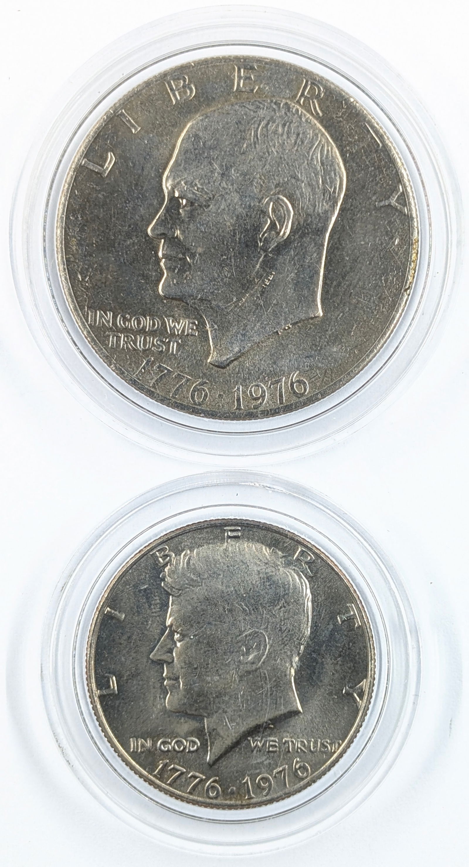 1976 US Mint Bicentennial Uncirculated 2-Coin Set (1 of 2)