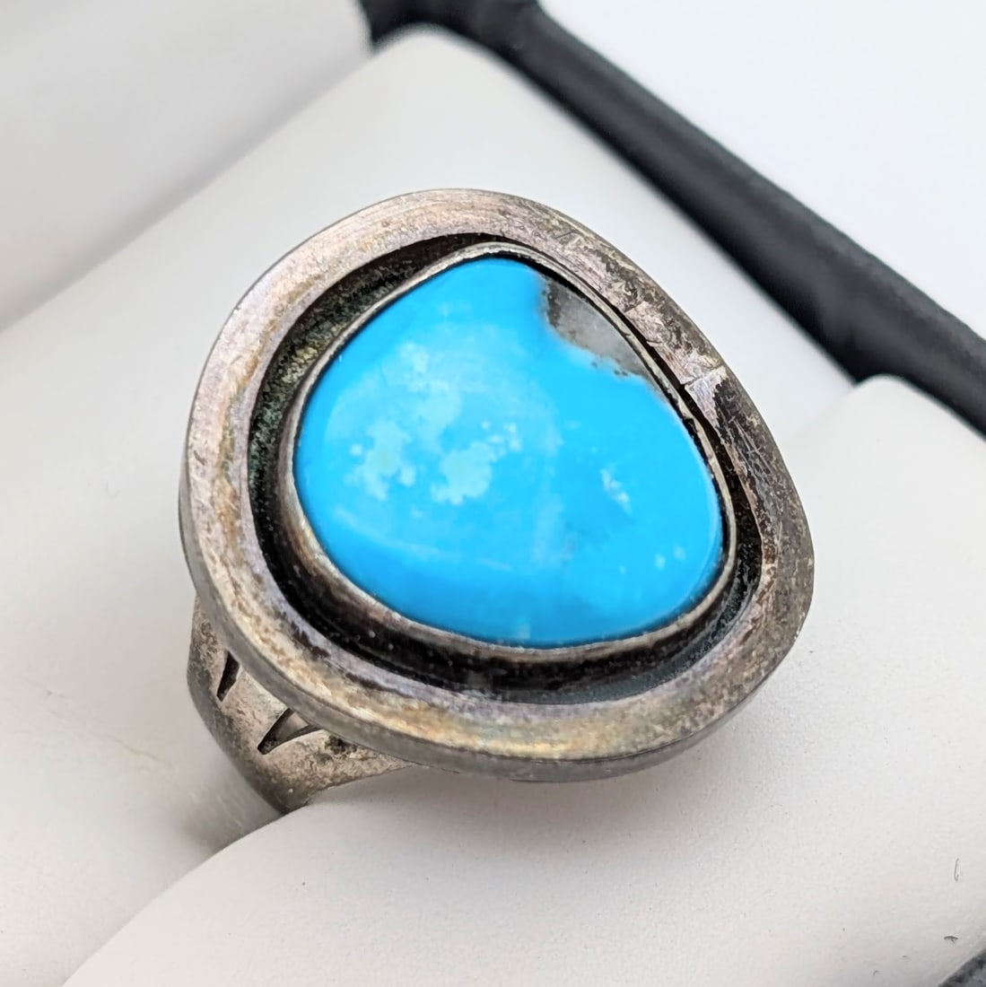 Vintage Mexican Sterling Silver Blue Stone Statement Ladies Ring - 2