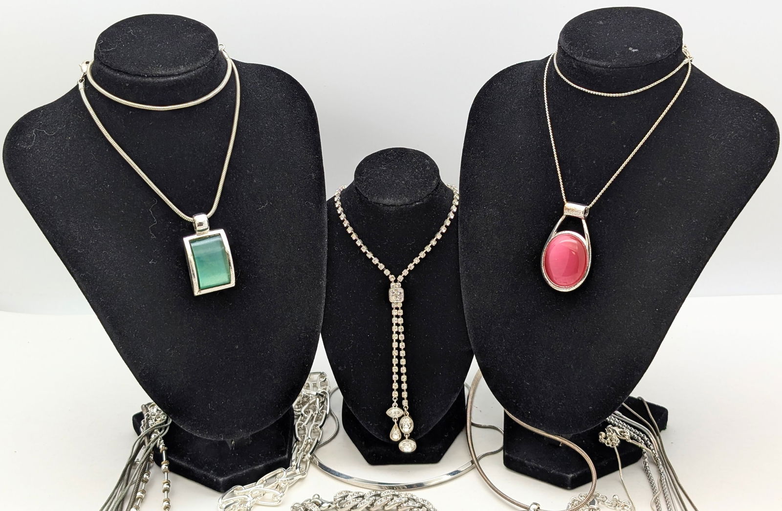 Large Lot of Silver tone Ladies Jewelry - Necklaces & Bracelets - 2