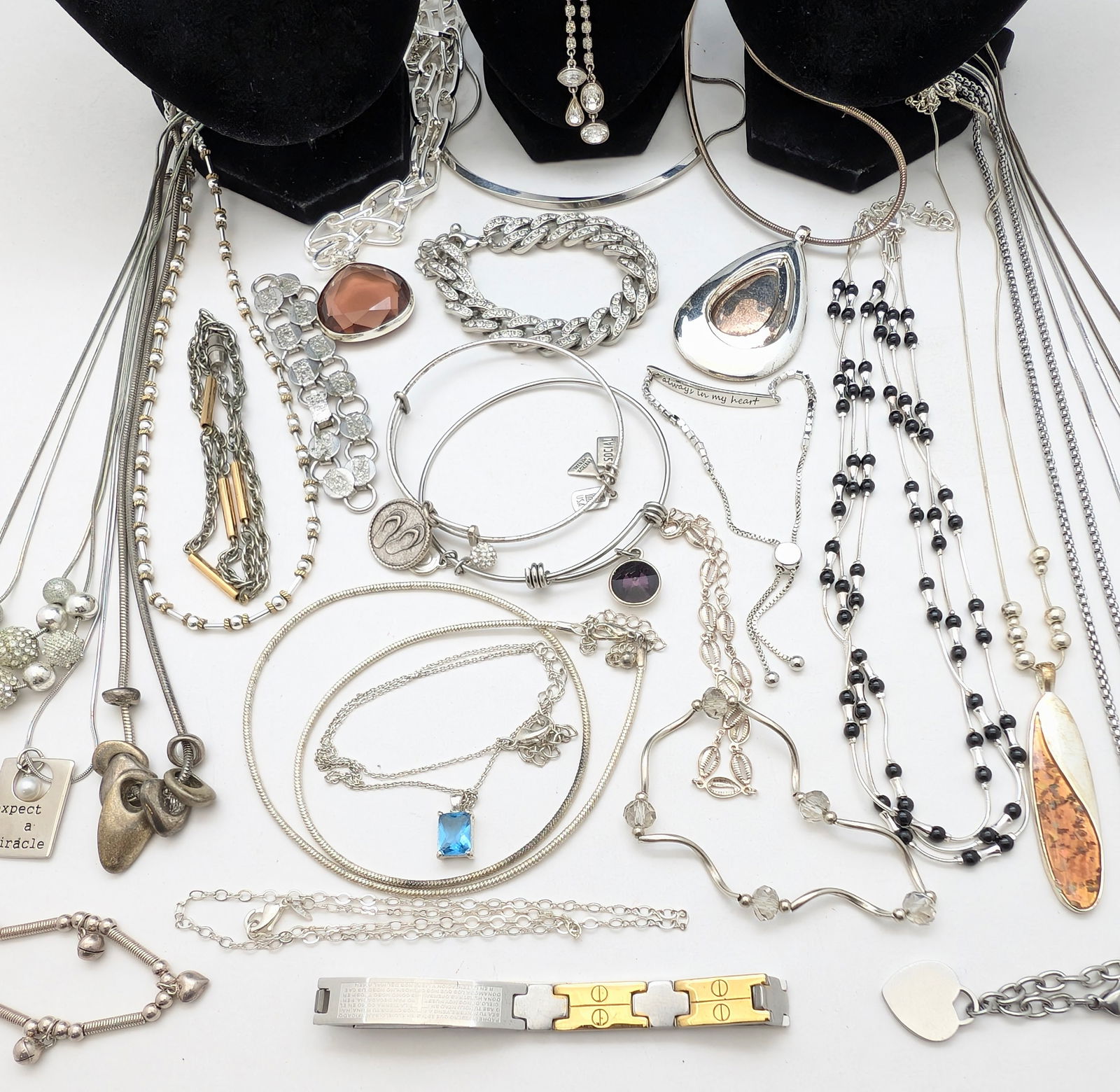 Large Lot of Silver tone Ladies Jewelry - Necklaces & Bracelets - 3