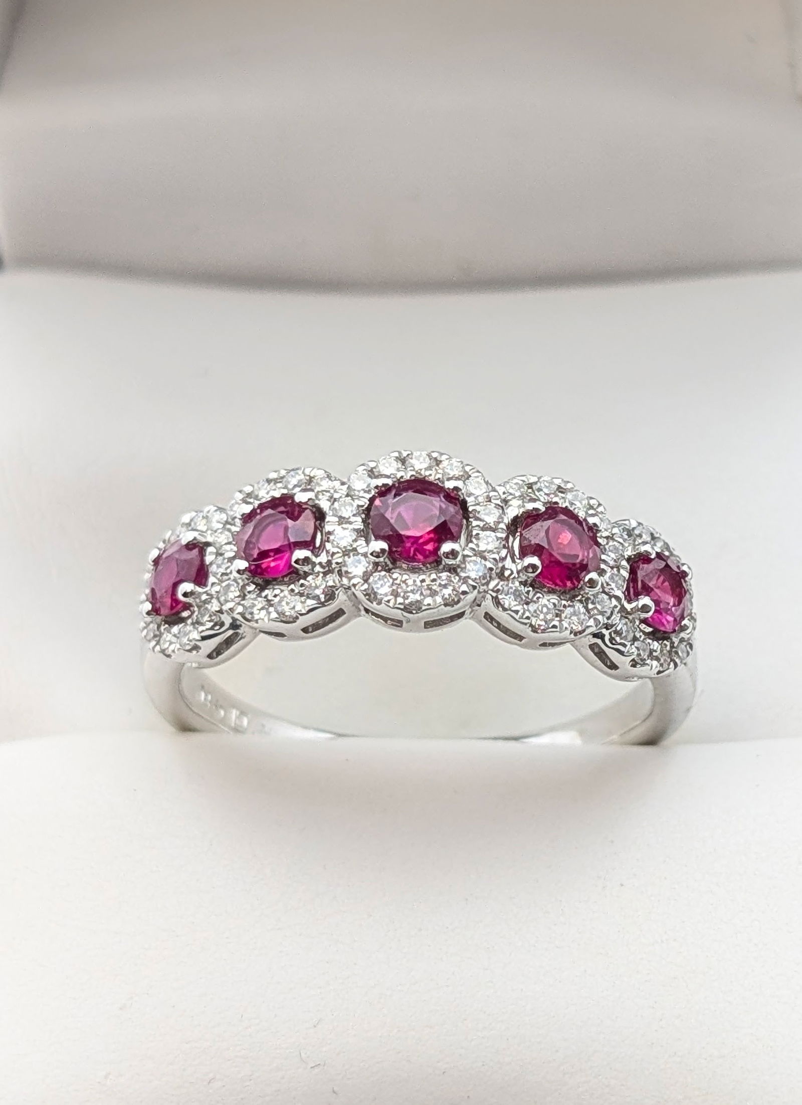 14k White Gold Multi Gemstoned Ring: Total Weight 4.42 