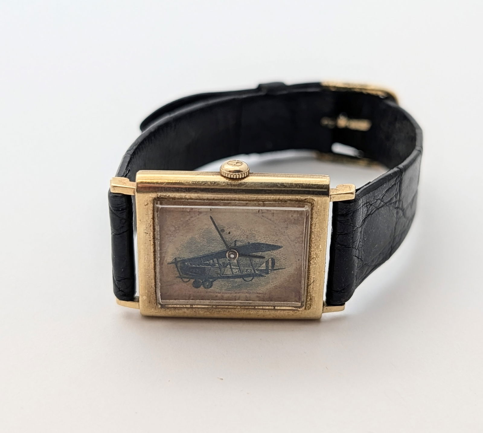 Antique 14k Gold Hamilton Watch with Plane Stamp Dial - Mechanical - Runs Great!: Total Weight 21.3 Grams Estimated Gold Weight: 12 Grams (Weight of Case - strap, crystal and movement) Material: 14k Side and back case, black leather band. Movement: Mechanical Winding, 17