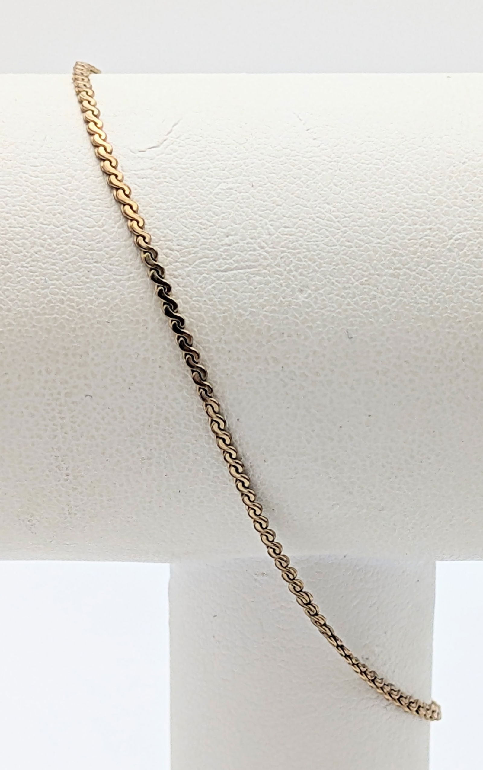 14K Gold filled Serpentine Chain Ladies Bracelet: Length: 7in 
