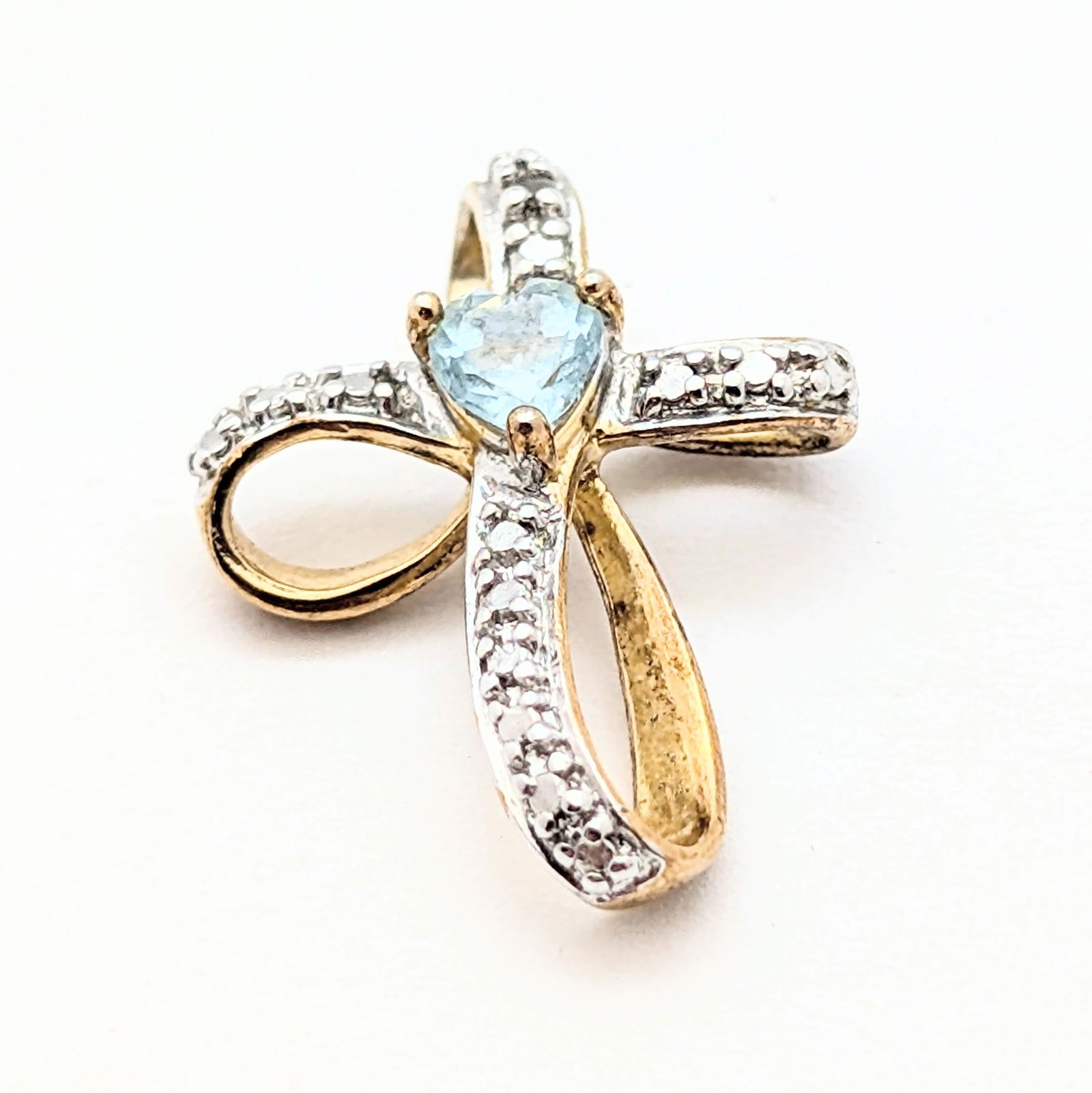 Sterling Silver Cross w/ Blue Heart Gem Pendant: Jewelry 