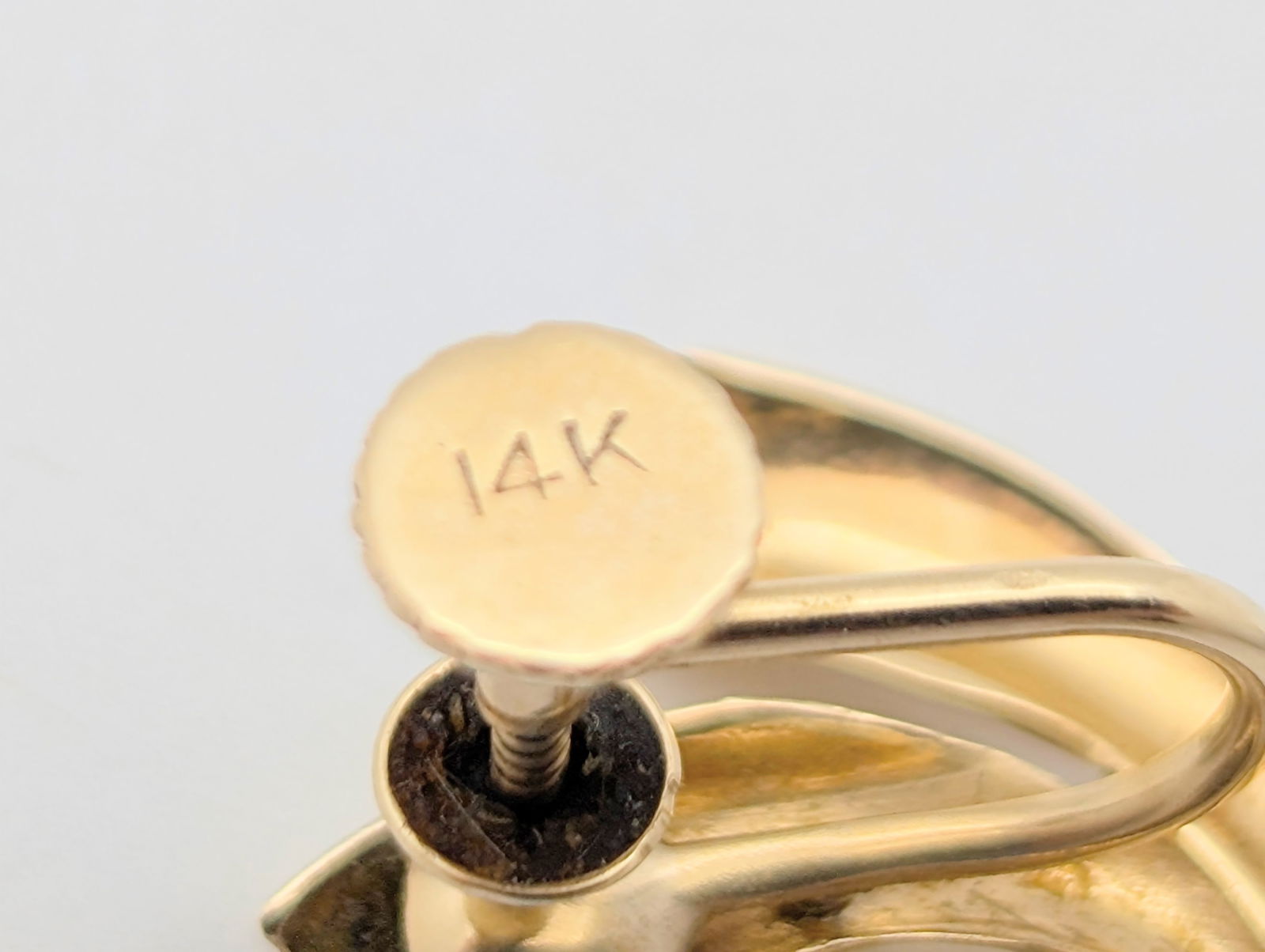 Vintage 14K Gold Light Blue Gem Ladies Screw Back Earrings - 3.22g - 3