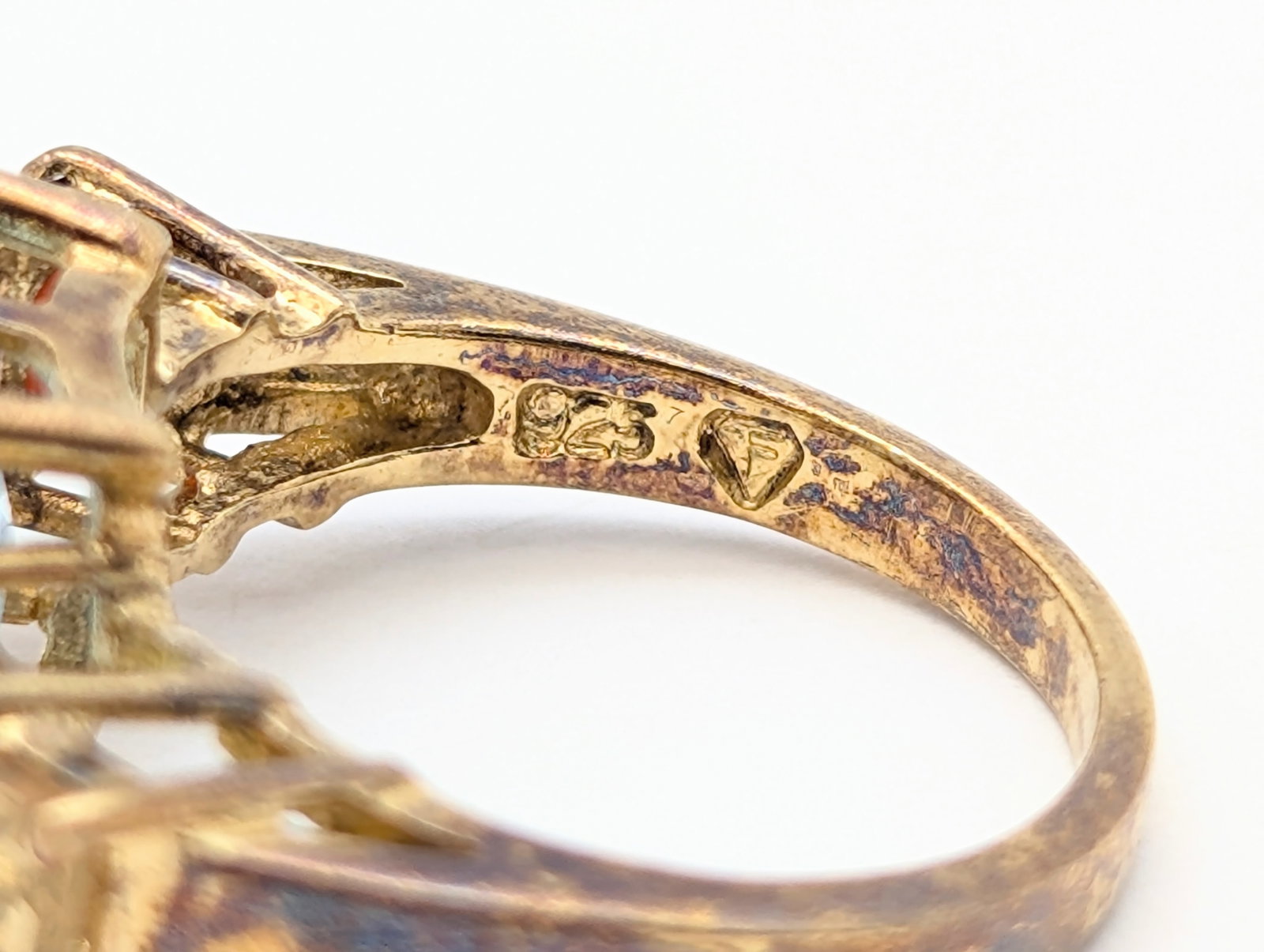 Sterling Silver Rainbow Gem Ladies Ring - Stamped F - 6