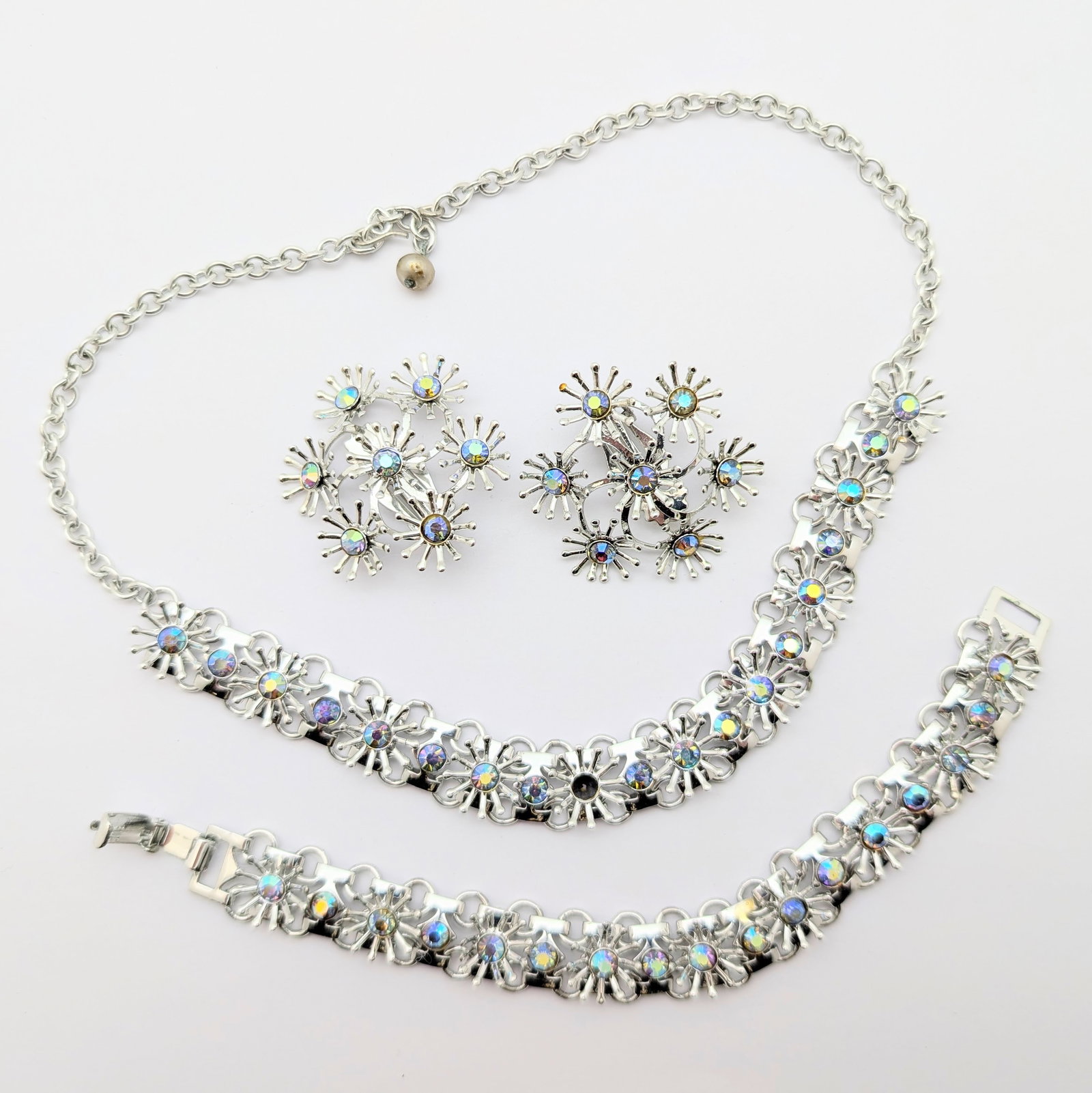 Floral Iridescent Stone Ladies Necklace, Bracelet & Clip-on Earring Set: Necklace is missing 1 stone
