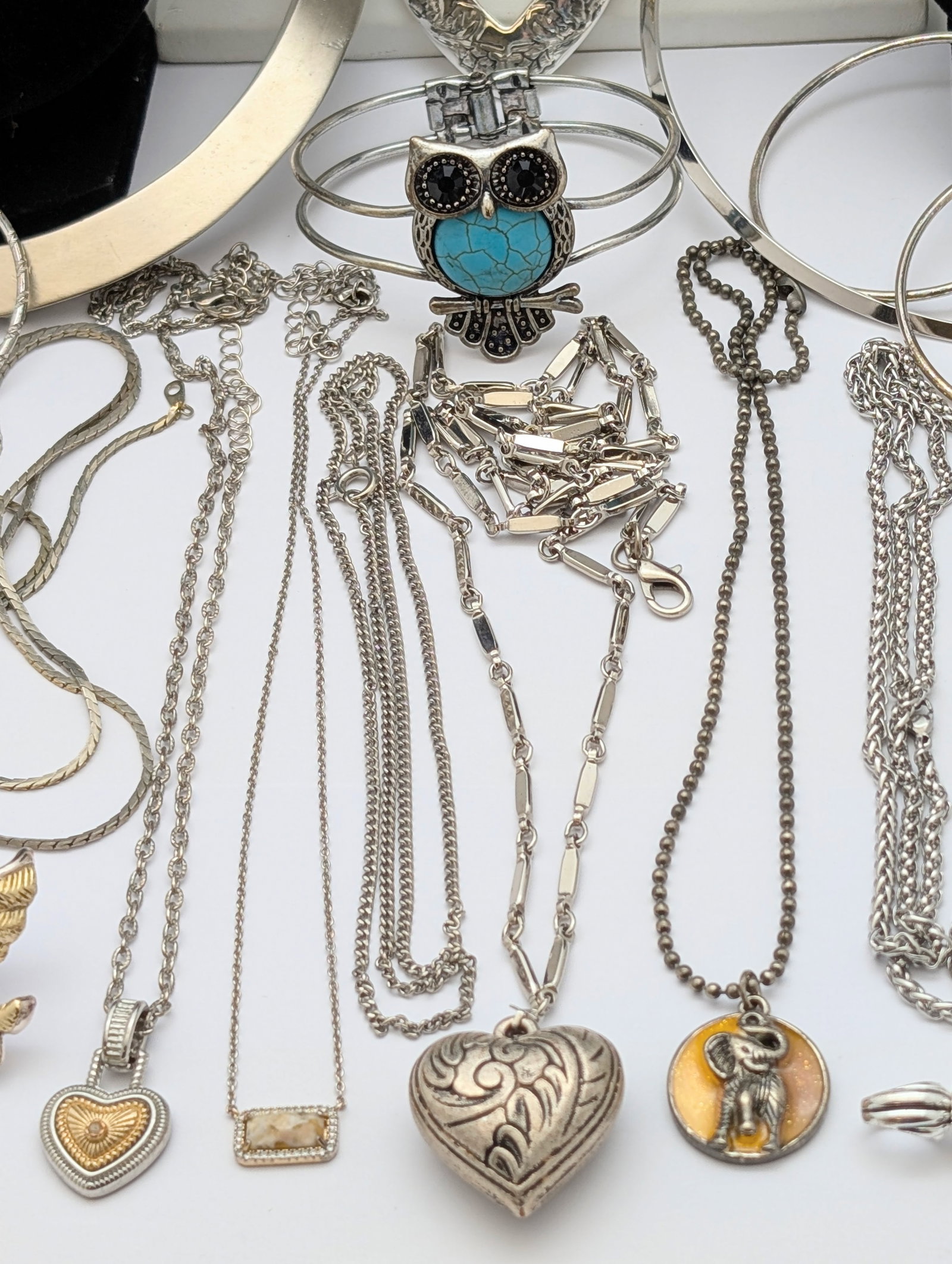 Large Lot of Silver tone Ladies Jewelry - Necklaces, Bracelets, Earrings, etc. - 4