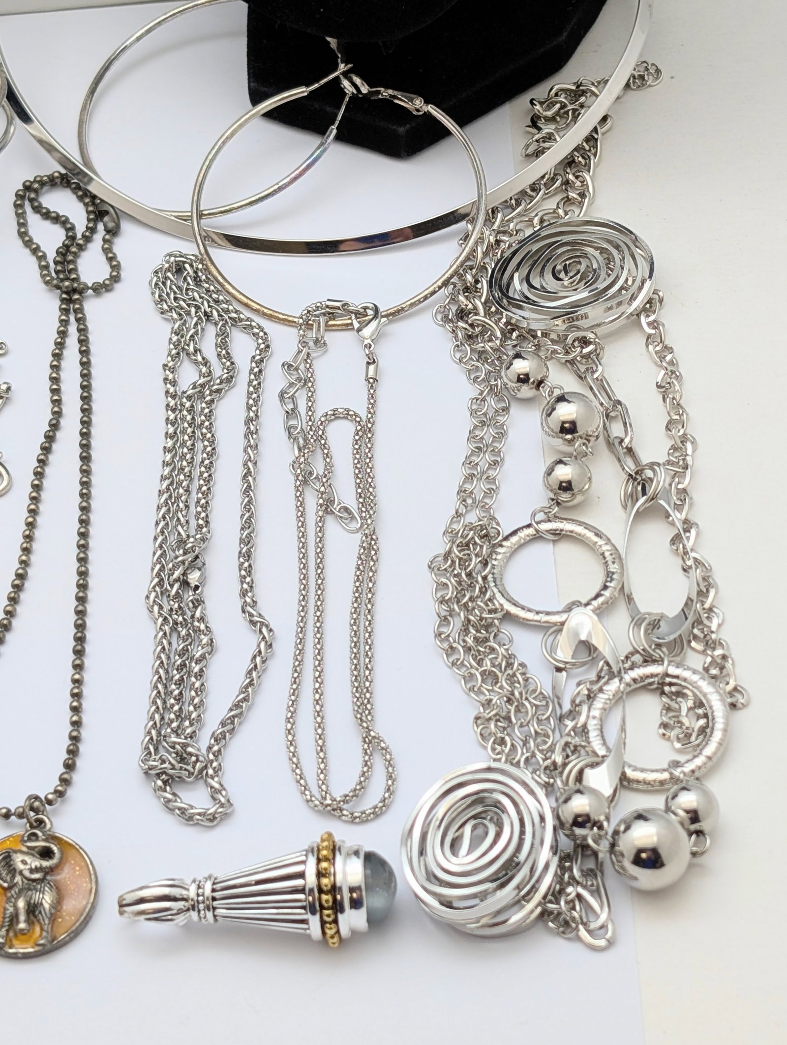 Large Lot of Silver tone Ladies Jewelry - Necklaces, Bracelets, Earrings, etc. - 5