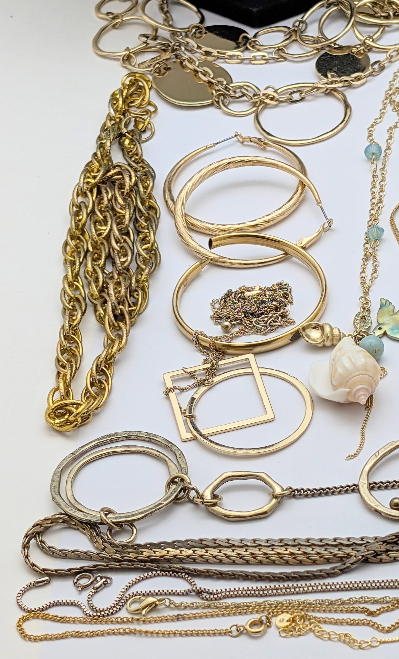 Large Lot of Gold tone Ladies Jewelry - Necklaces, Bracelets, Earrings, etc. - 5