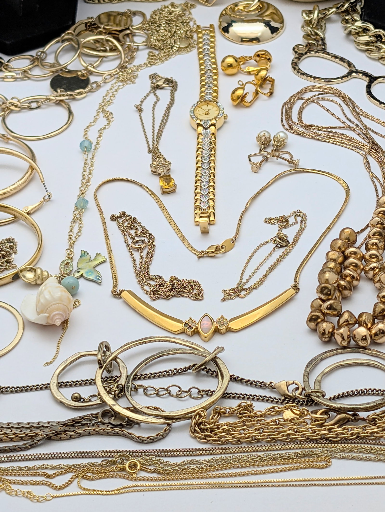 Large Lot of Gold tone Ladies Jewelry - Necklaces, Bracelets, Earrings, etc. - 6