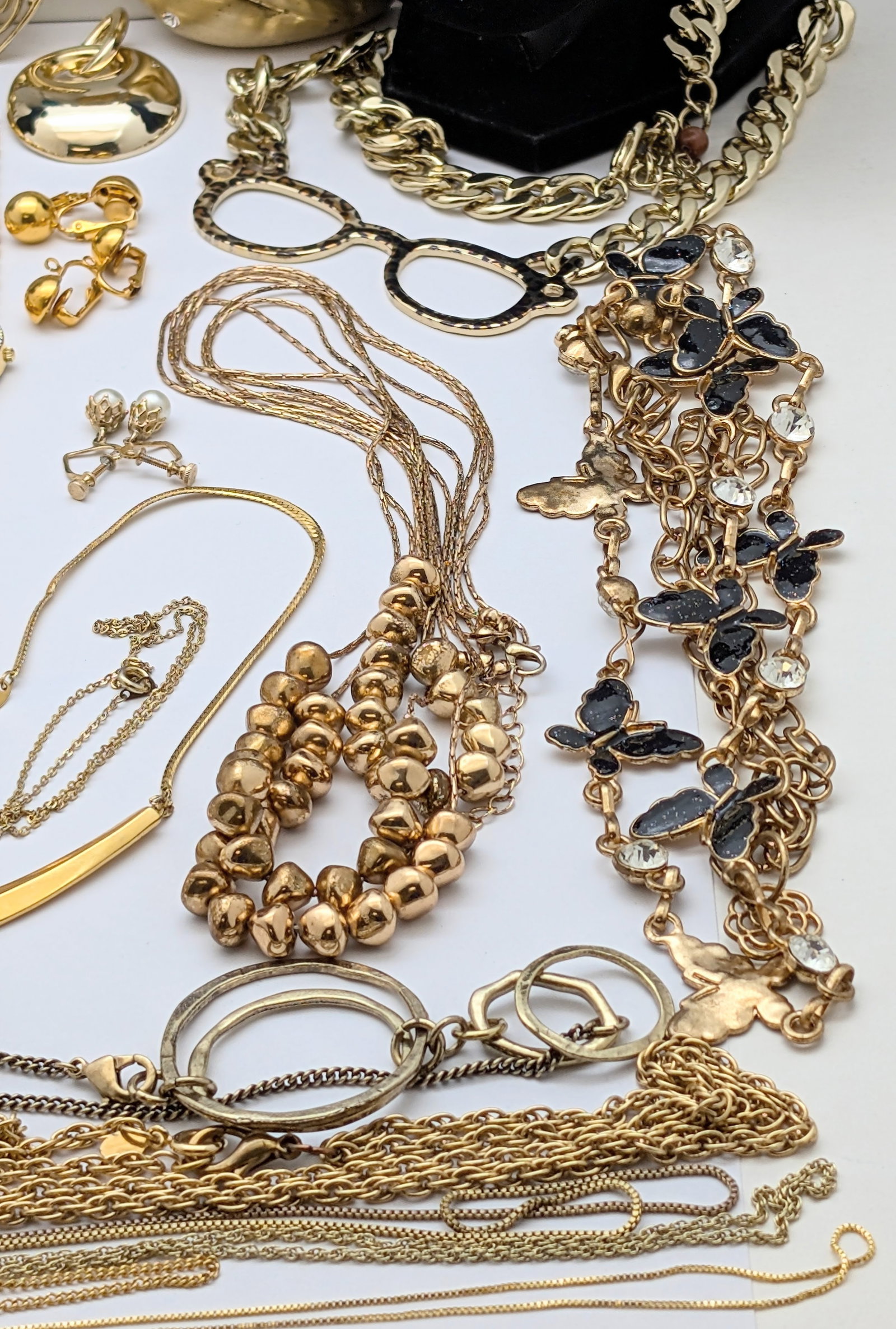 Large Lot of Gold tone Ladies Jewelry - Necklaces, Bracelets, Earrings, etc. - 7