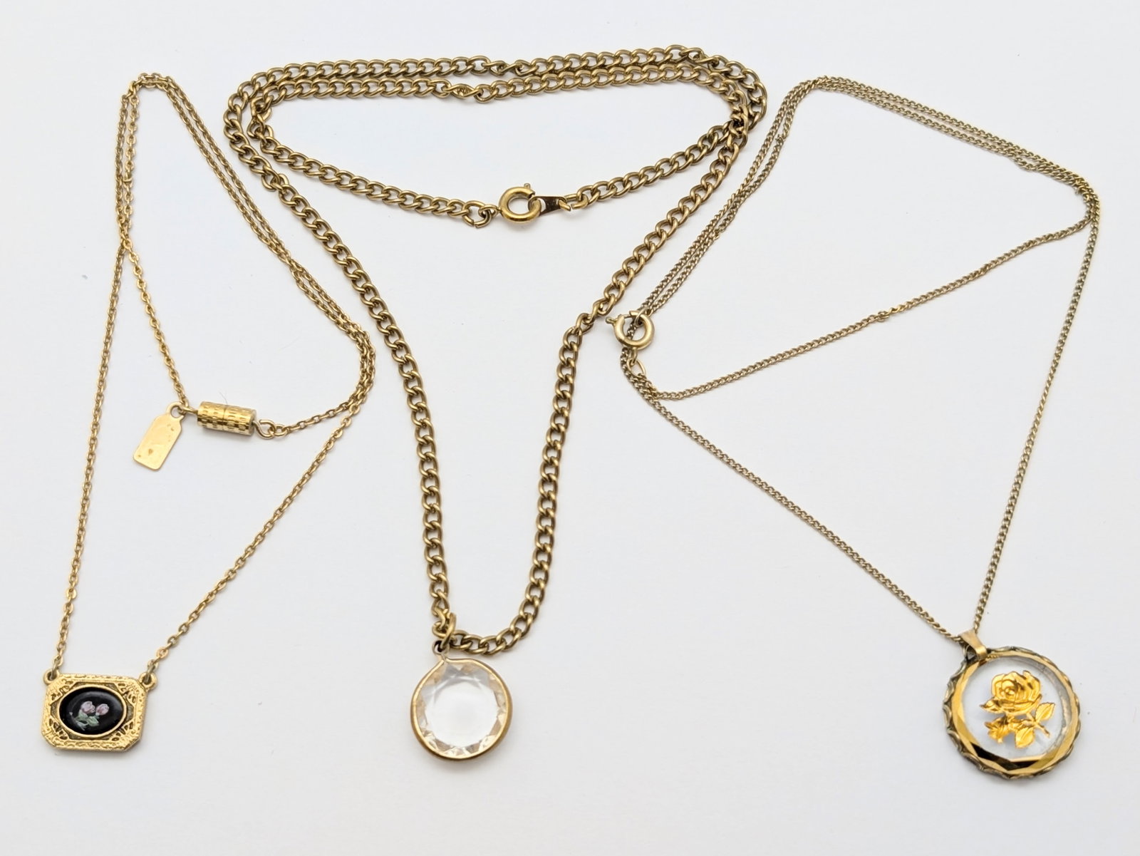 Lot of 3 Vintage Gold tone Pendant Ladies Necklaces: Jewelry