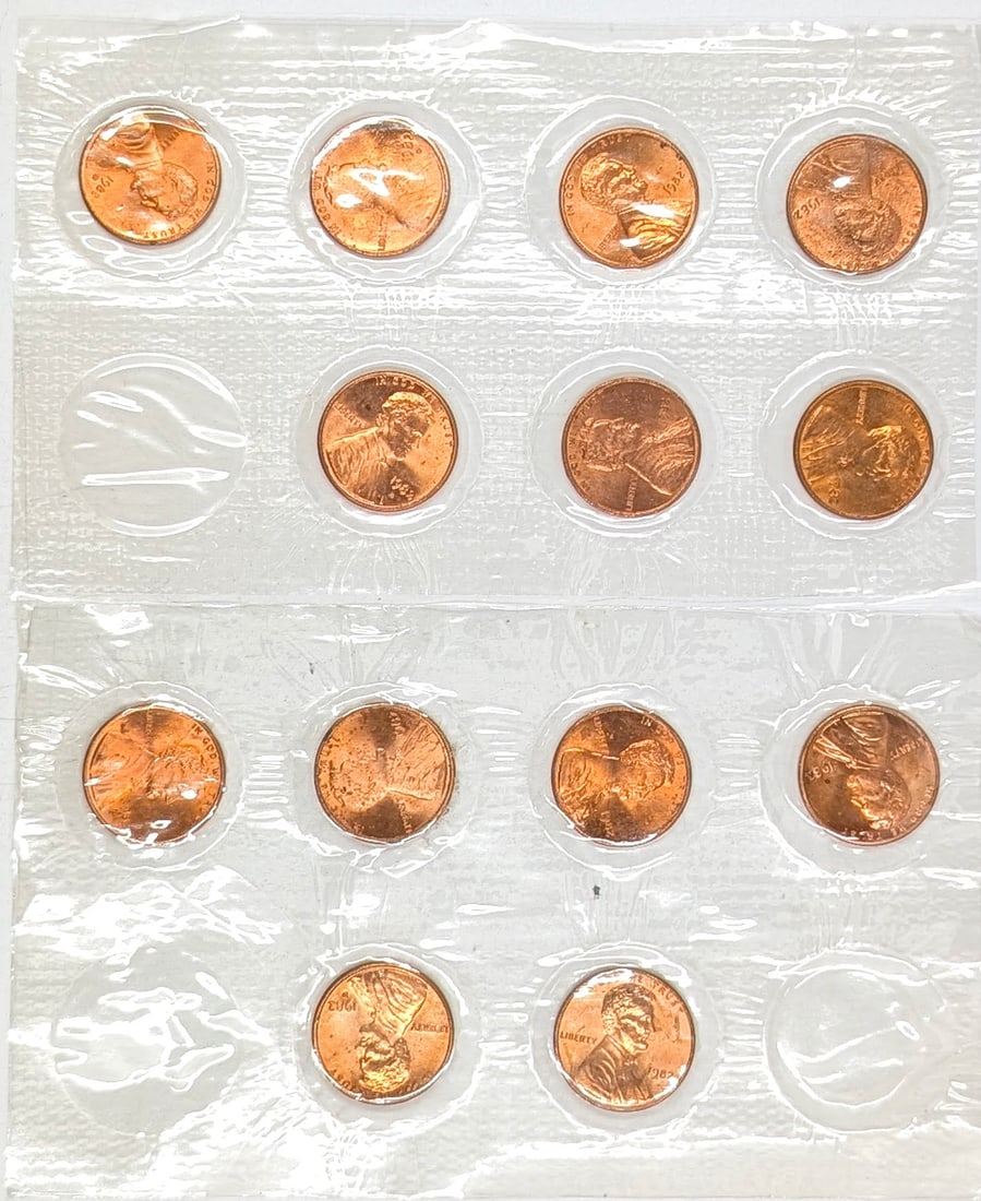 Lot of 2- 1982 Uncirculated Lincoln Memorial Cent Collection: Coin