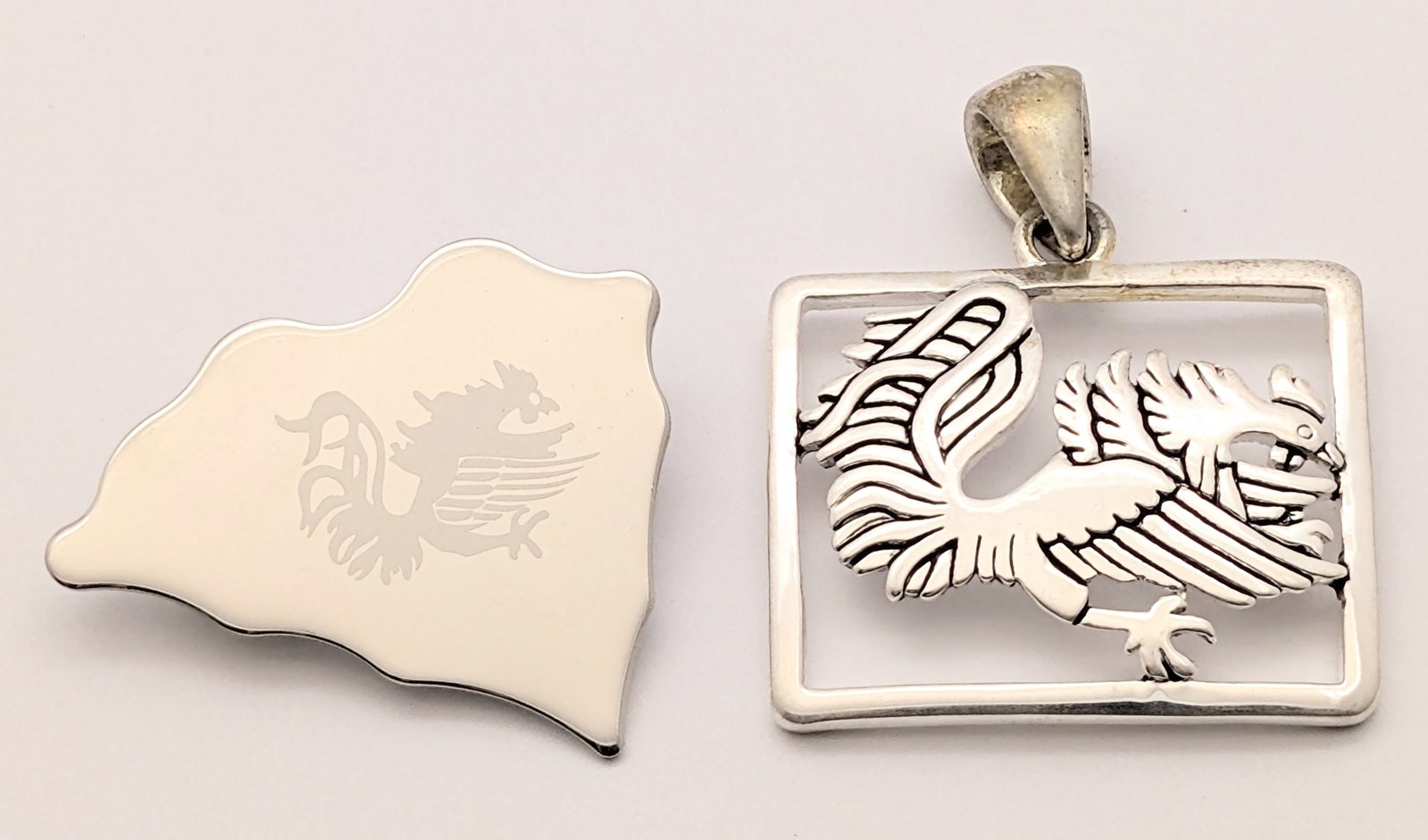 Lot of 2 University of South Carolina USC Gamecocks Pendants - One can also be a Brooch: Jewelry