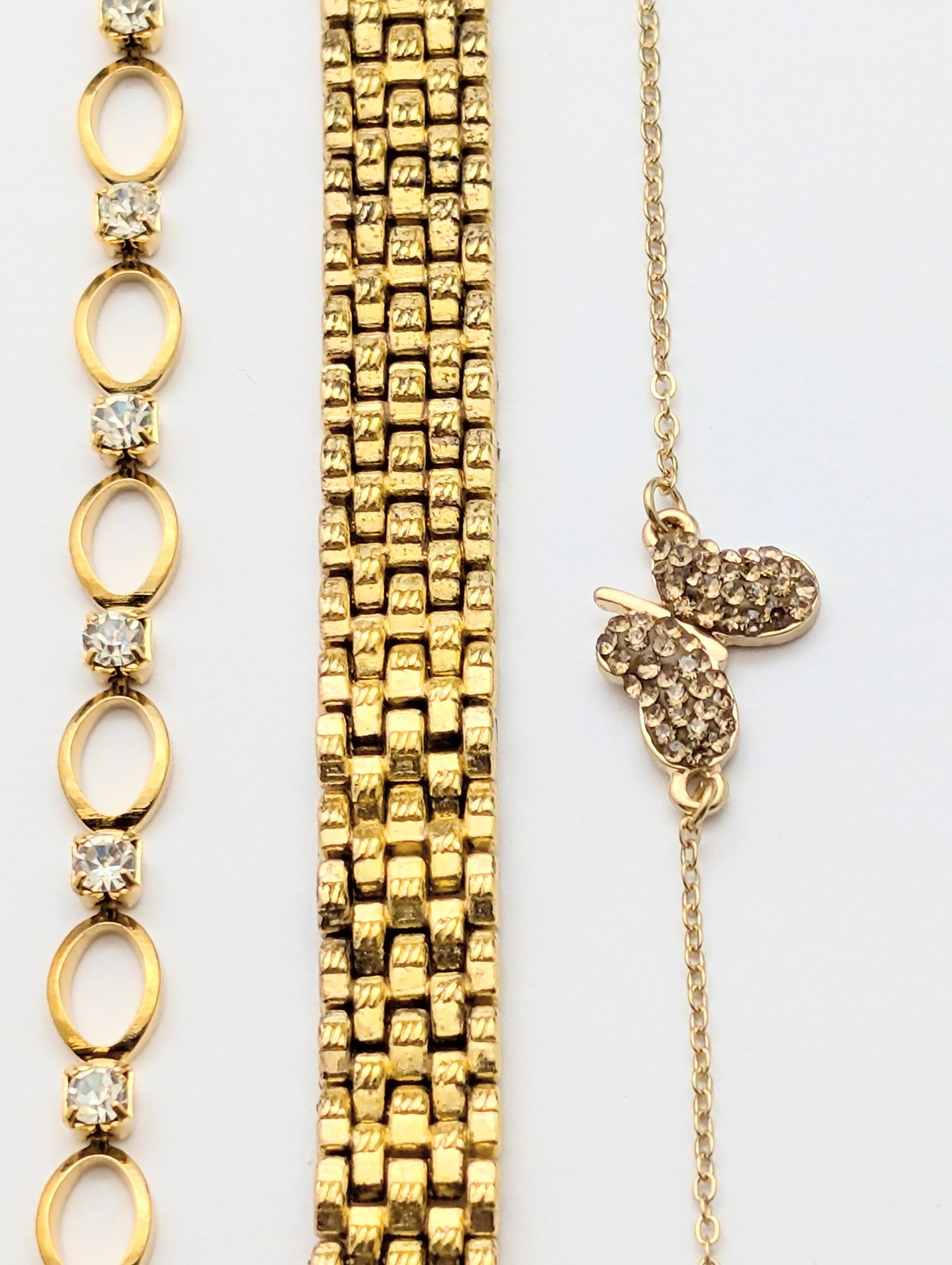 Large Lot of Gold tone Ladies Jewelry - Necklaces, Bracelets, Pendants, etc. - 8