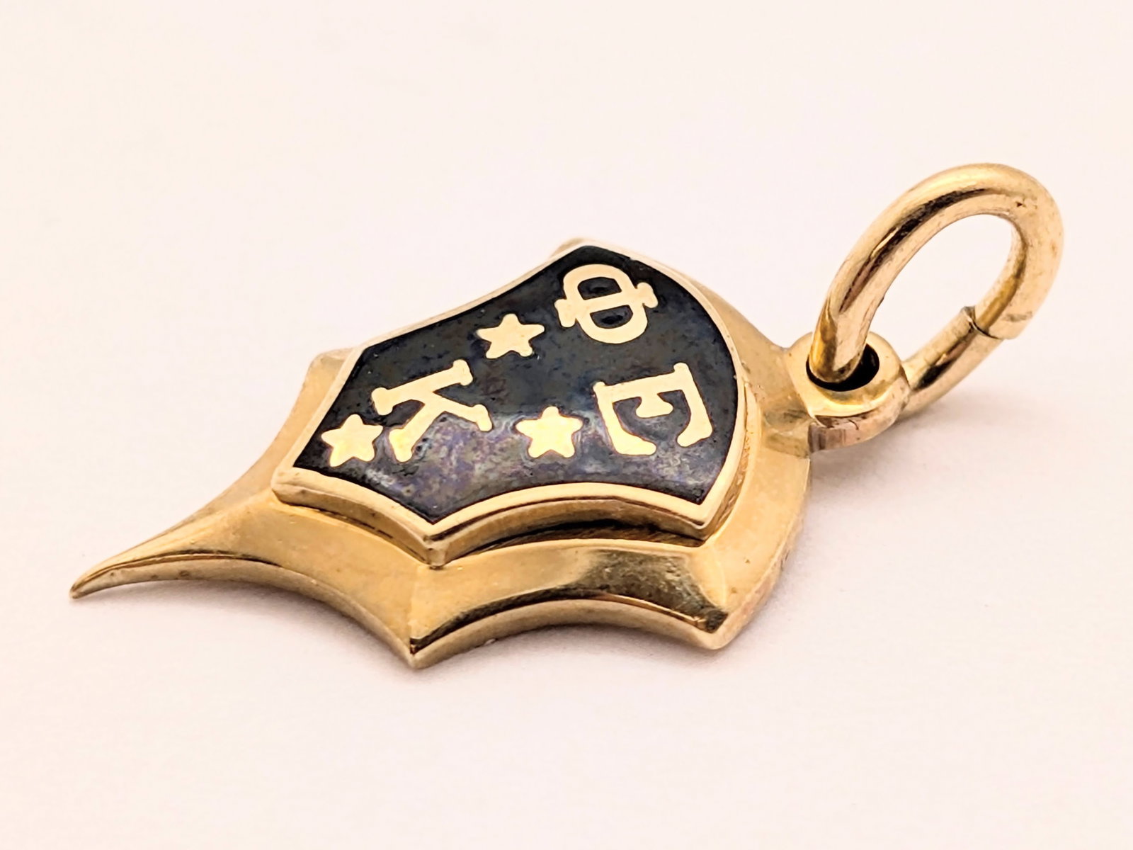 10K Gold Phi Epsilon Kappa Fraternity Pendent - 1.56g - 2