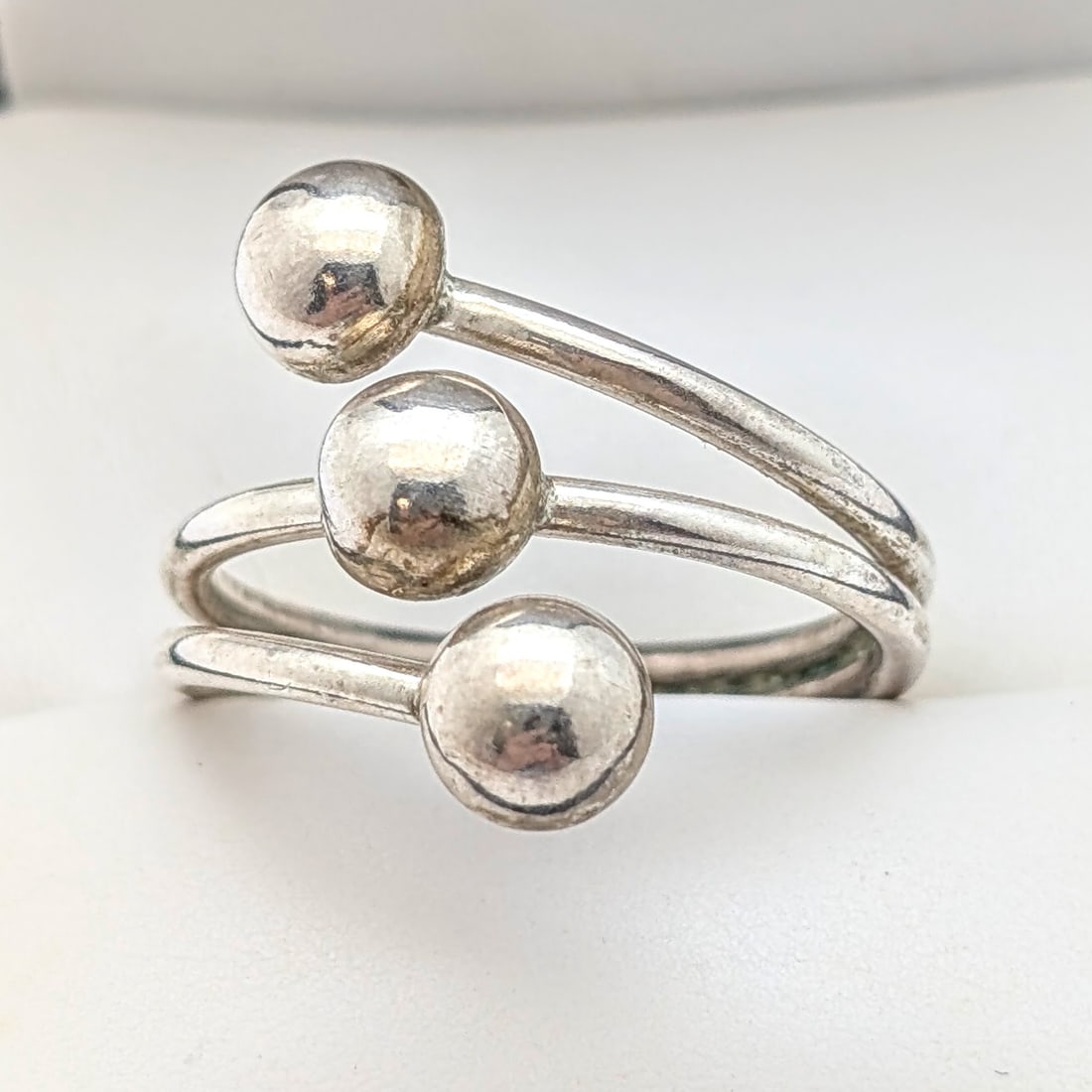 Lot of 2 Sterling Silver Ladies Rings - Modern designs - 3