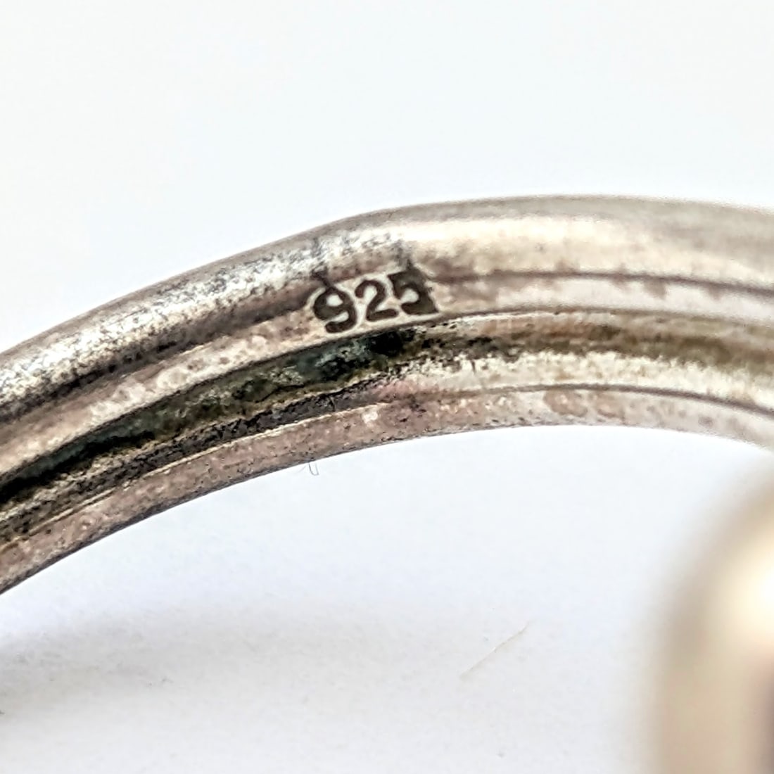 Lot of 2 Sterling Silver Ladies Rings - Modern designs - 4