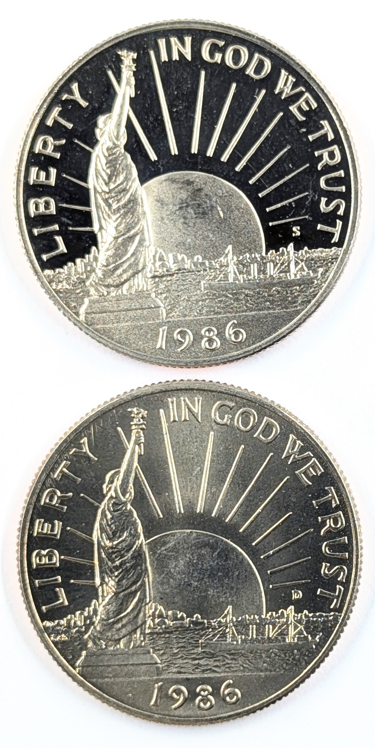 Lot of 2 Uncirculated 1986 Statue of Liberty Half Dollars: Coin