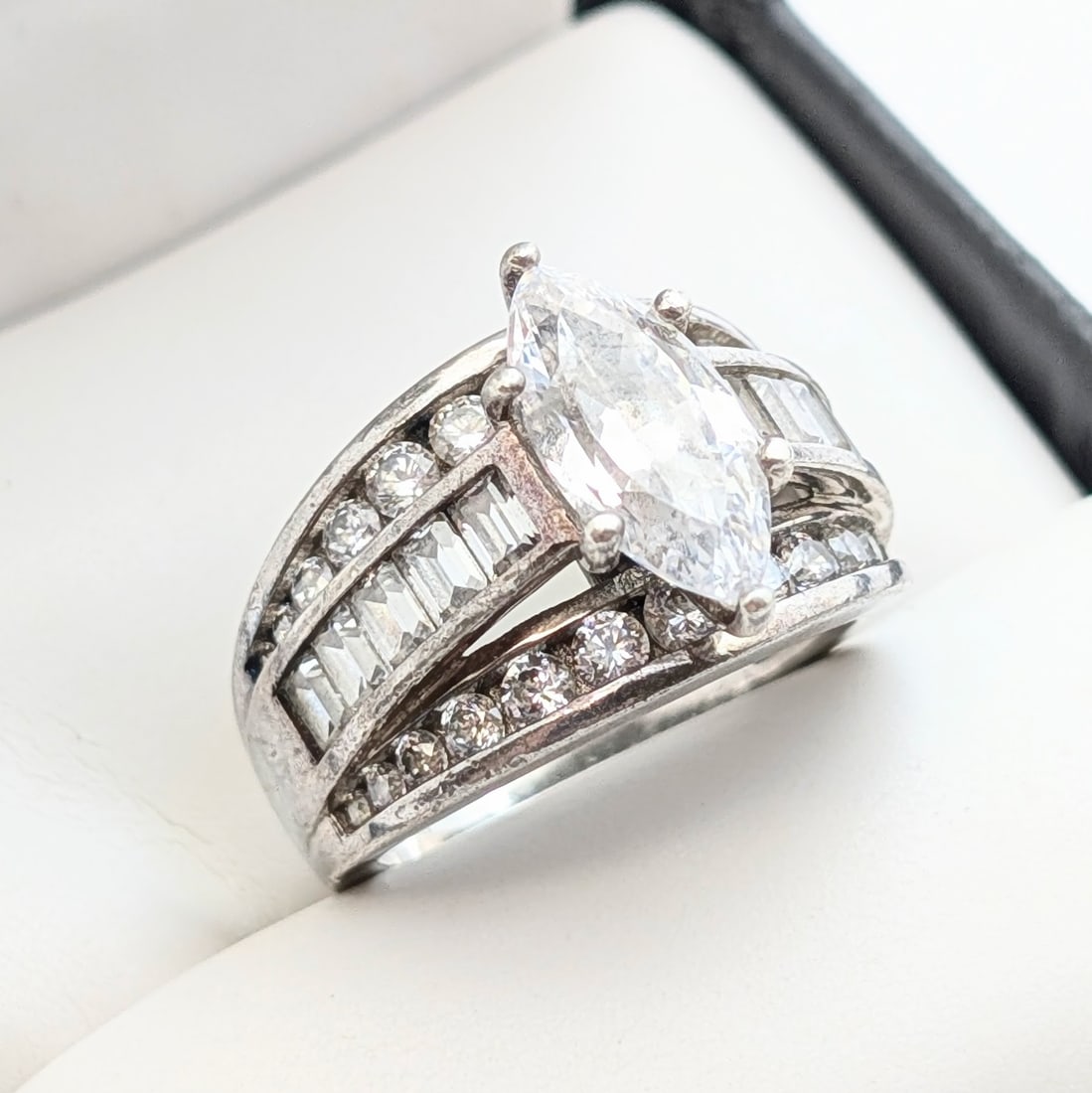 Sterling Silver Marquise-cut Cubic Zirconia Ladies Ring: Size: 5