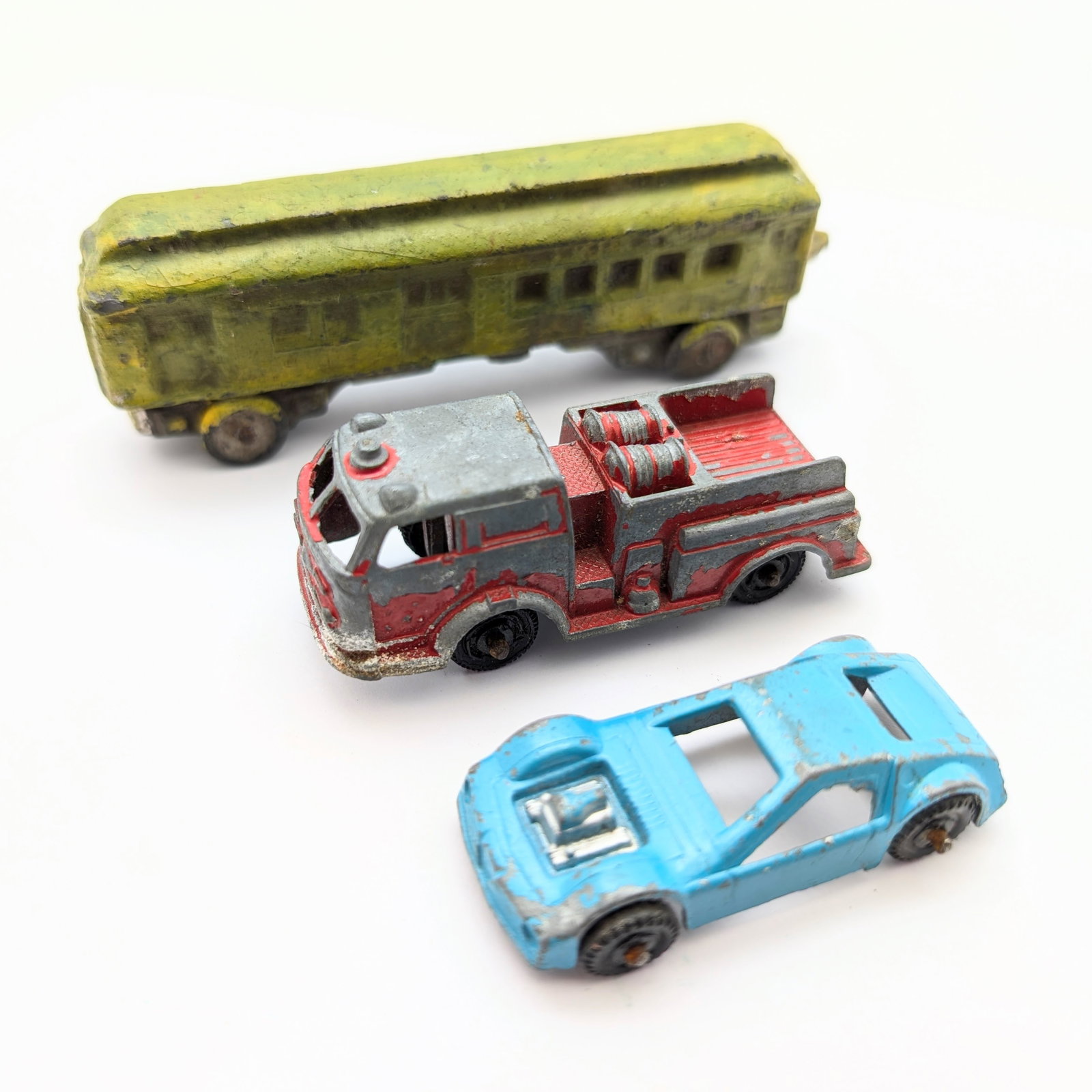 Lot of 3 Vintage Diecast Car, Train & Fire Truck - Midgetoy, TootsieToy (1 of 10)