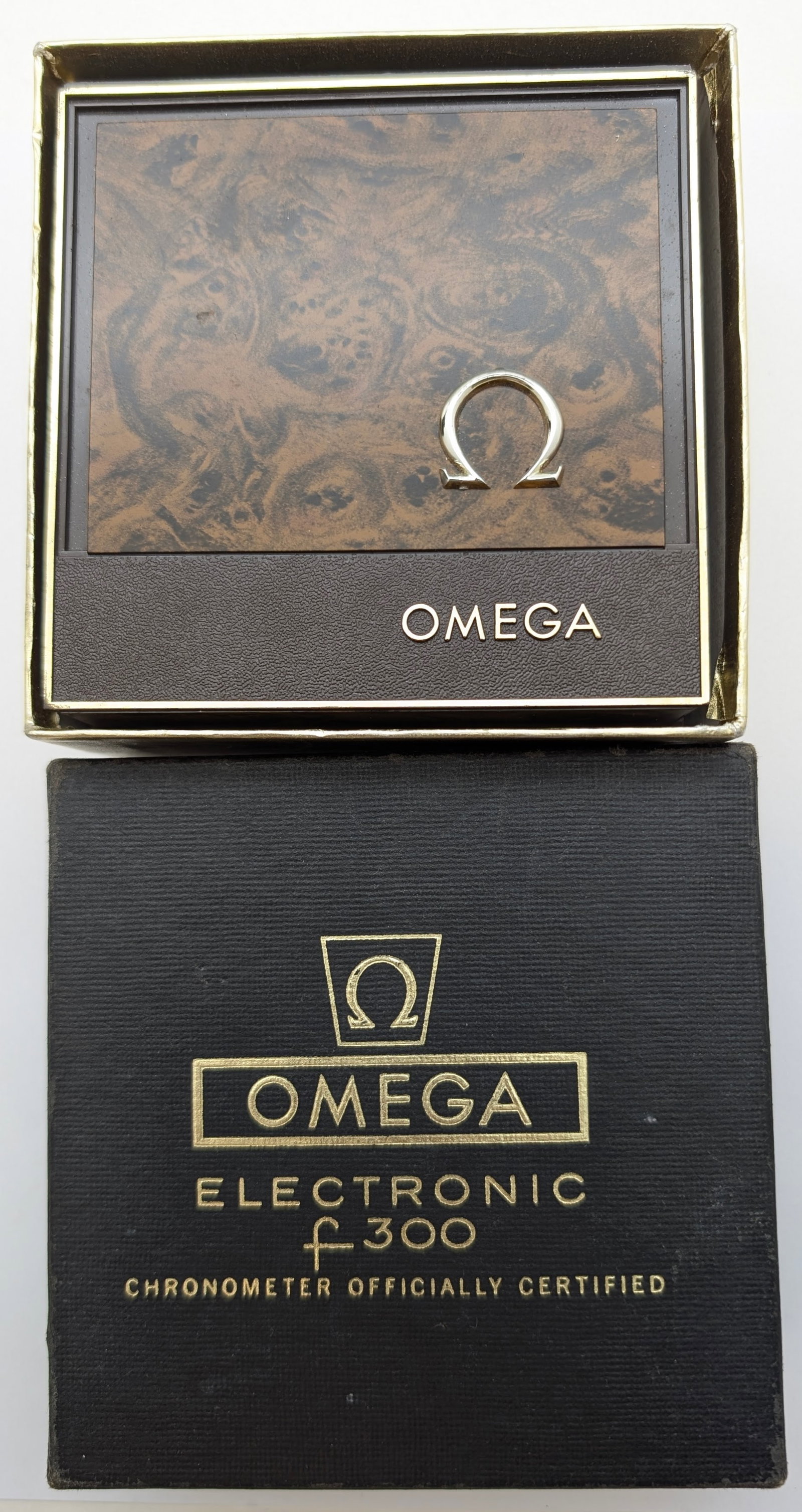 Vintage Omega Electronic f300 Date Chronometer Watch Face w/ Original Box - 6