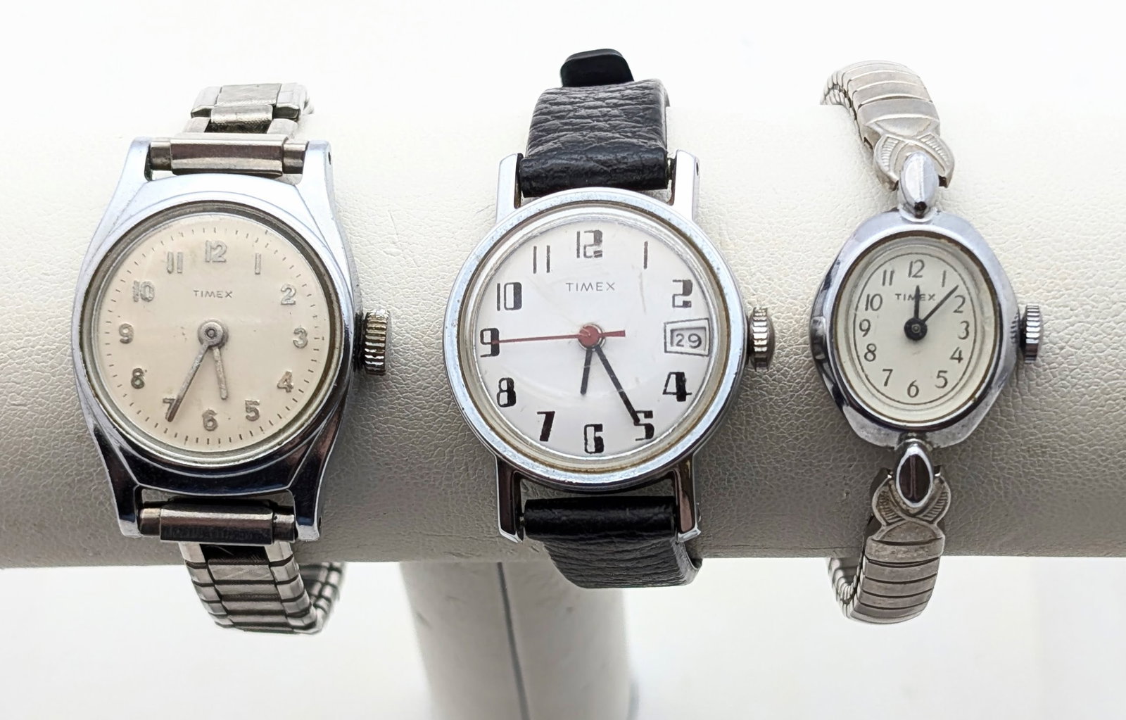 Lot of 3 Vintage Timex Watches - Mens & Ladies - Parts/Repair: Jewelry