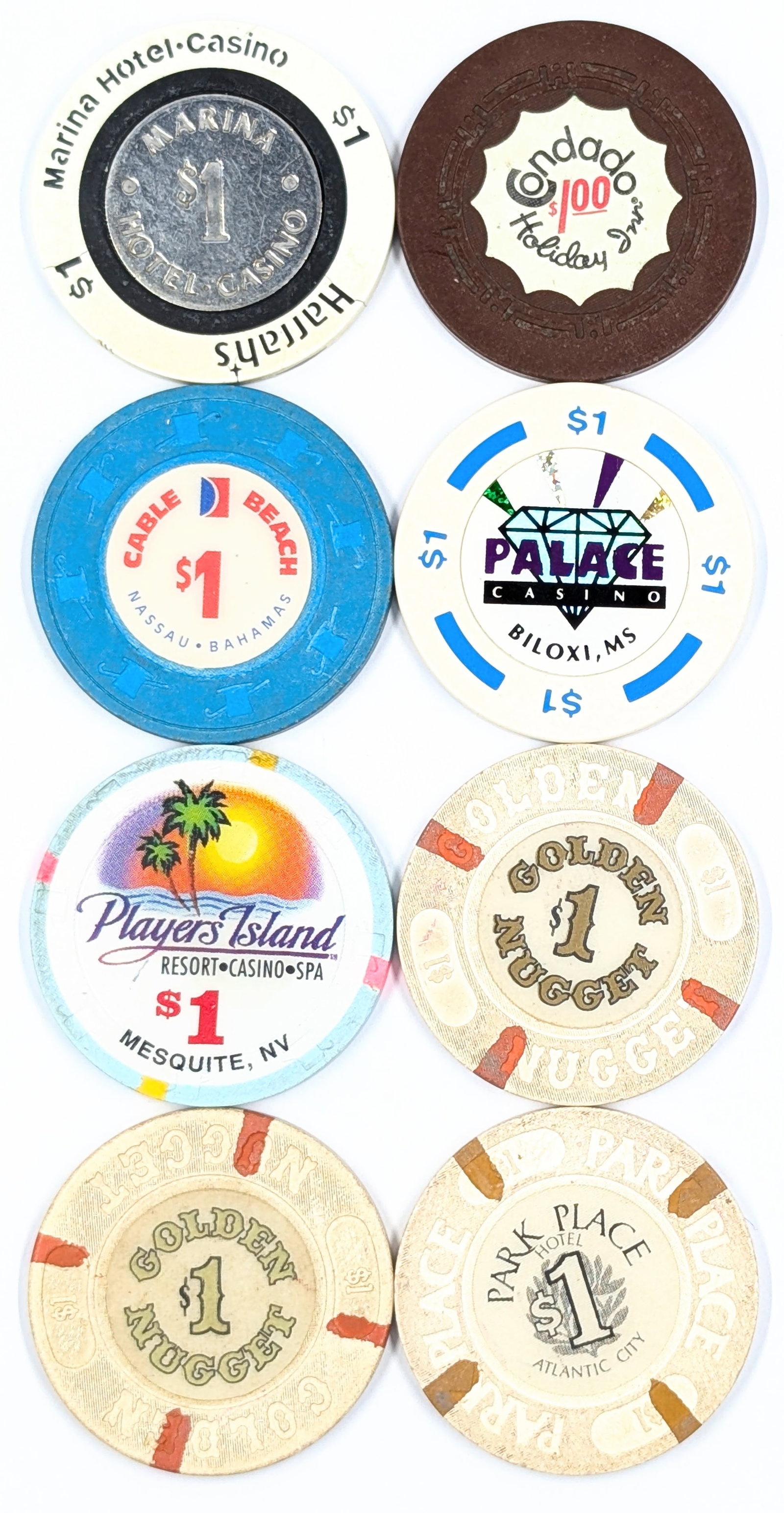Lot of 8 Casino Chips - Golden Nugget, Harrah's, etc.: Casino Chips