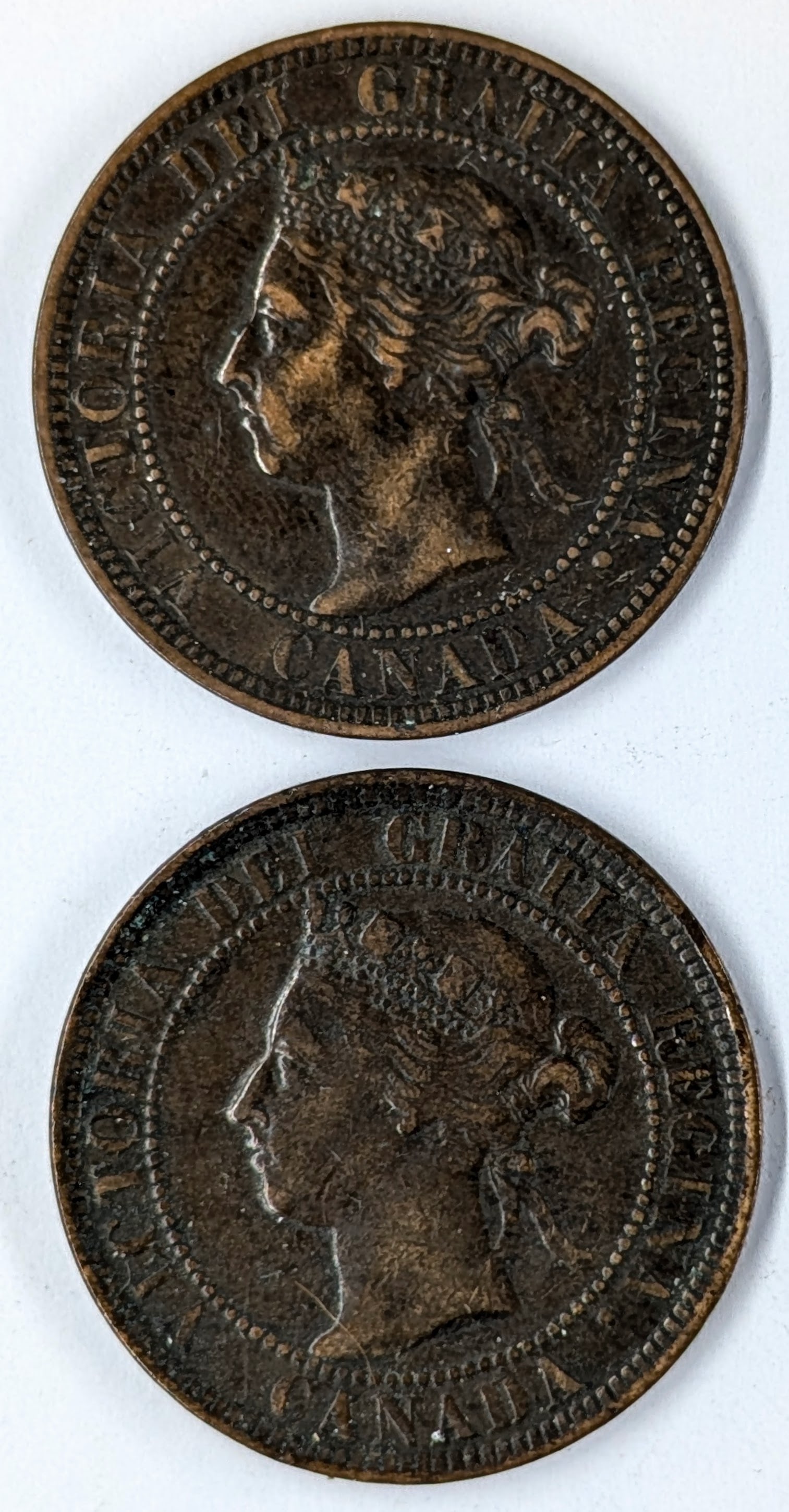 Lot of 2 Canadian Large Cents- 1900, 1901: _