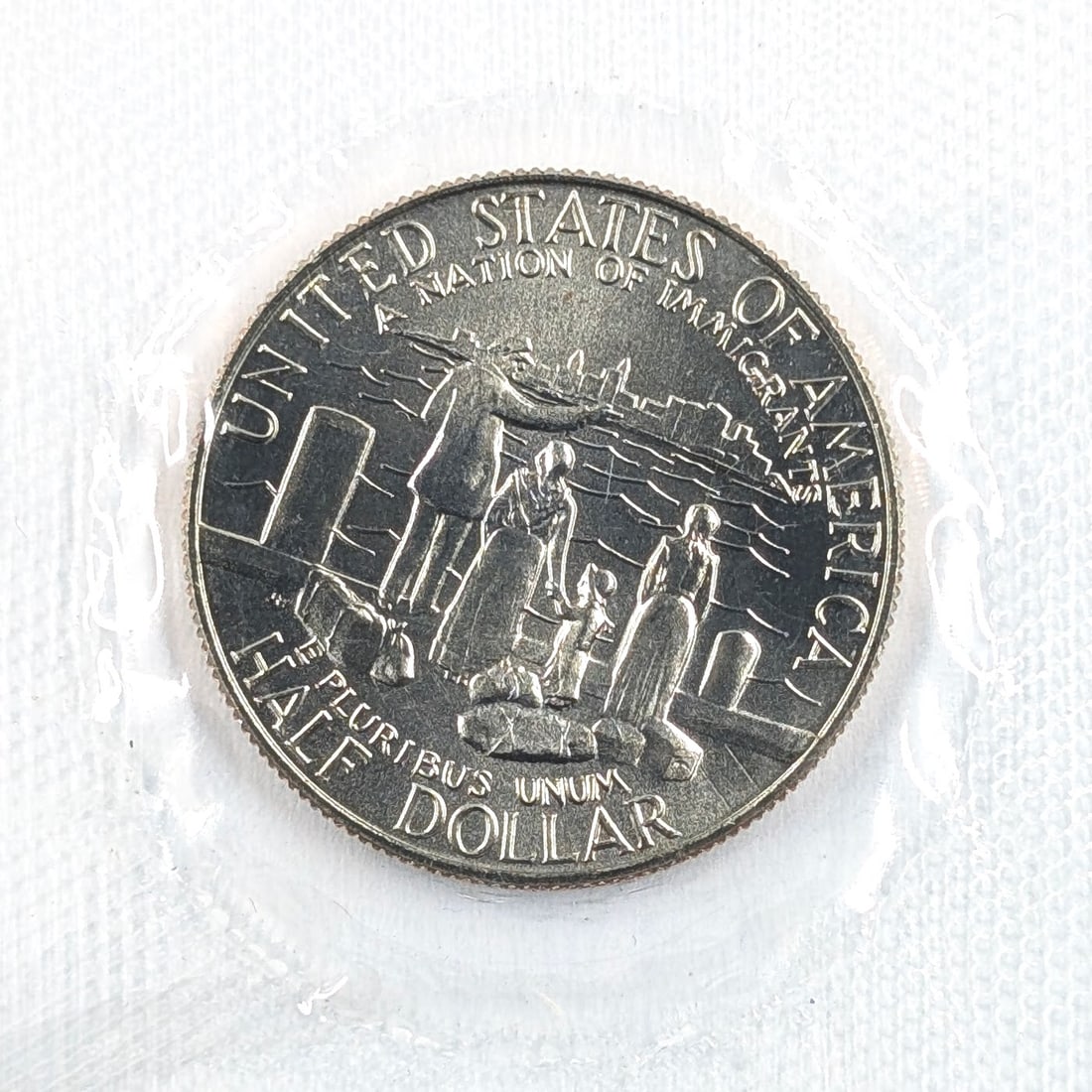 1986-D Uncirculated Statue of Liberty Commemorative Half Dollar - 3