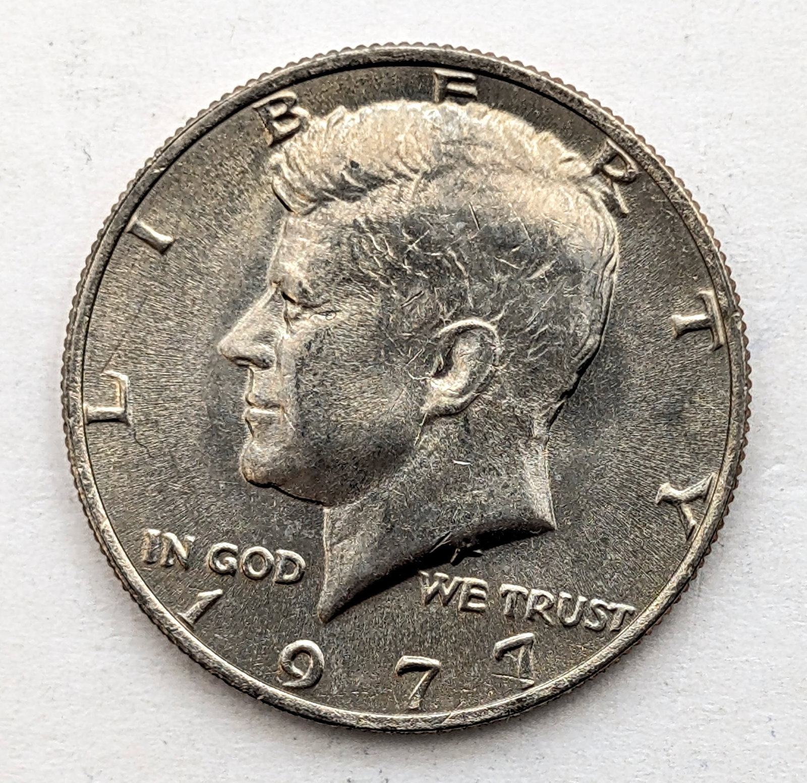 Tub of 20 1977 John F. Kennedy Half Dollars- Uncirculated - 2