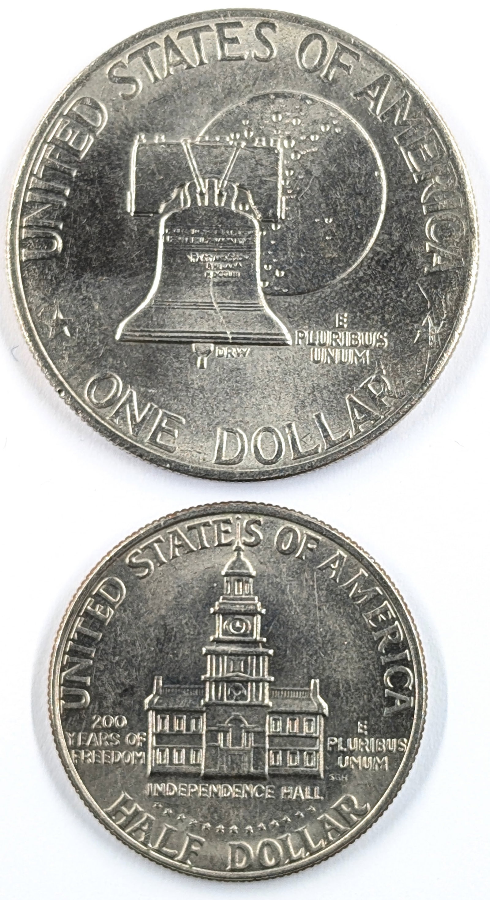 1976 US Mint Bicentennial Uncirculated 2-Coin Set - 2