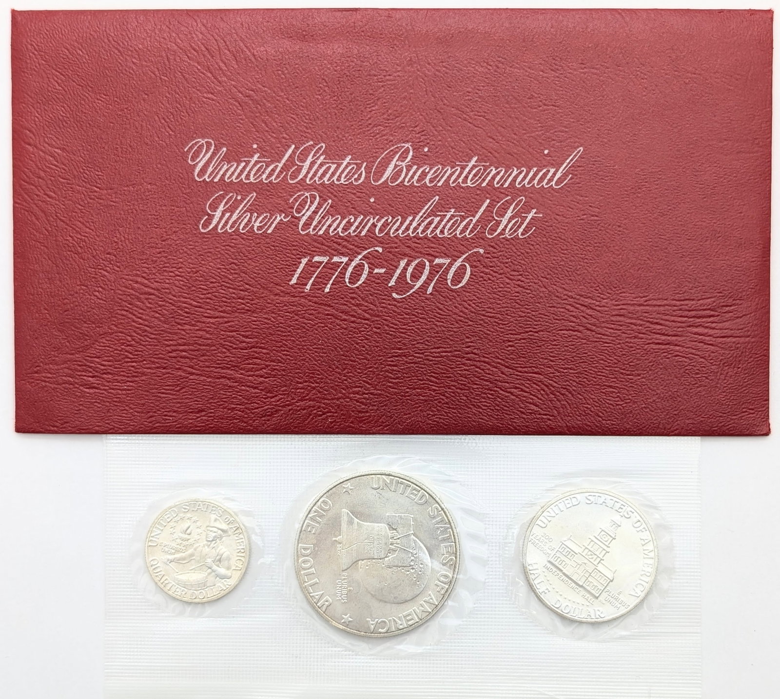 1976 US Mint Bicentennial Silver Uncirculated 3-Coin Set - 2