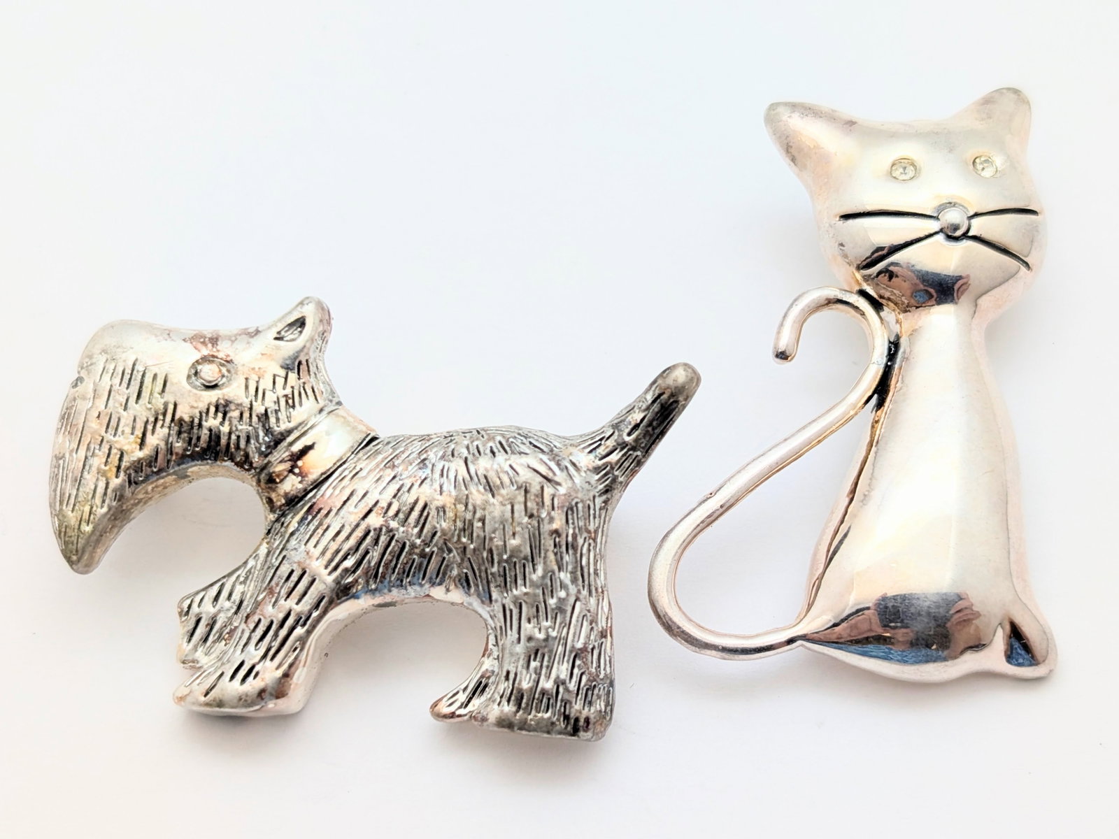 Lot of 2 Vintage Brooches - Cat, Scottish Terrier: Jewelry
