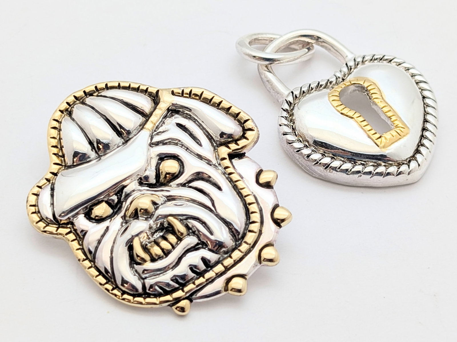 Lot of 7 Brooches, Pendants, Ear Cuff, etc. - 4