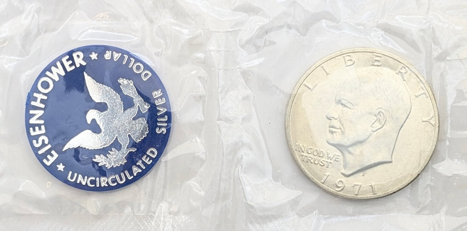1971-S Eisenhower " Ike" Uncirculated Silver Dollar (1 of 2)