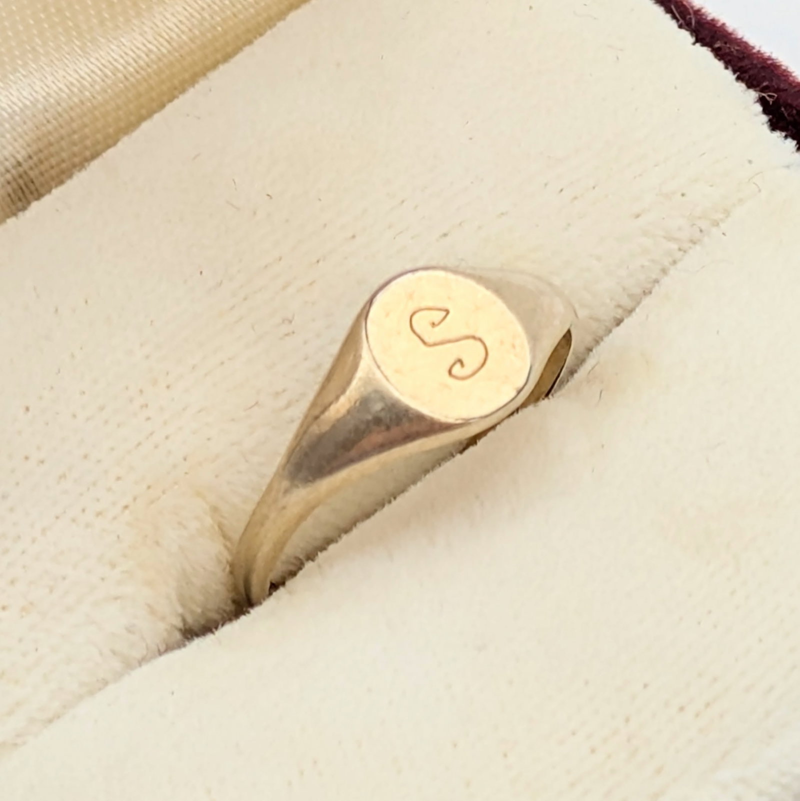10k Gold Filled Signet Ring Engraved w/ Script Letter "S": Size: 5.5