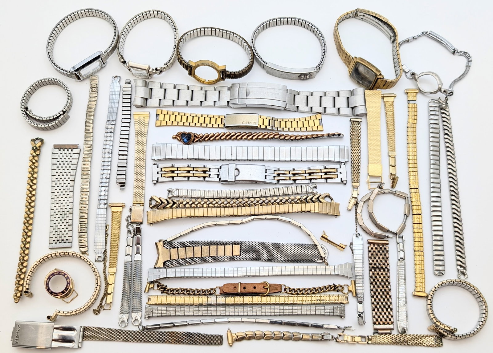 Large lot of Watch Bands- Silver and Gold Toned (1 of 8)