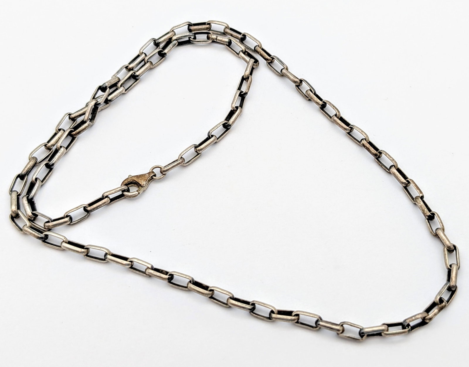 Sterling Silver Paperclip Link Chain Necklace: Length: 18in