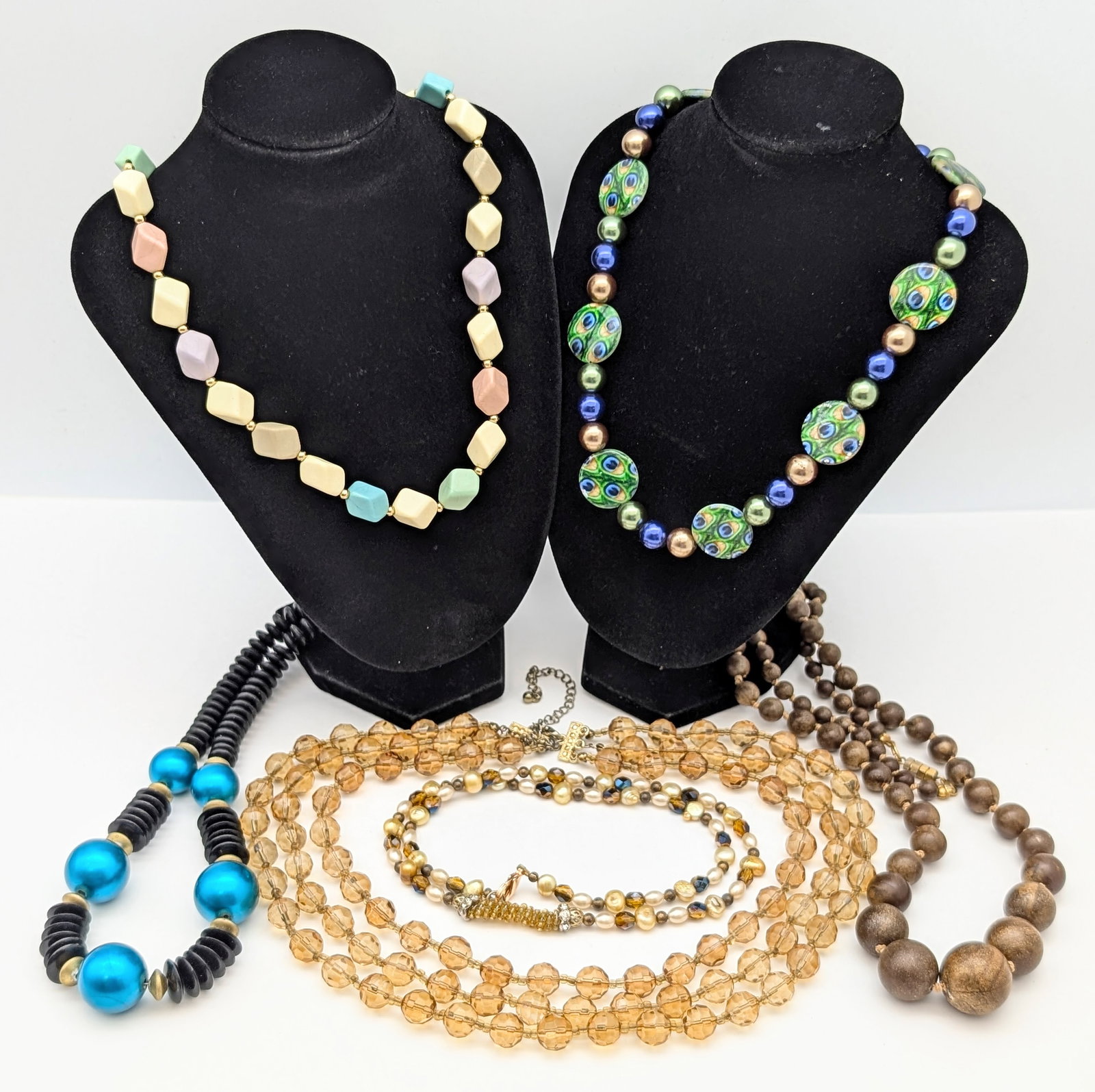 Lot of 6 Ladies Costume Necklaces- Beaded, Multi-Color, Wood Bead: Jewelry