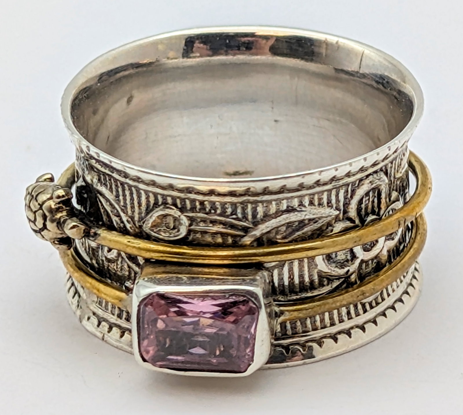 Vintaged Sterling Silver Two-toned Ring w/ Purple Stone: Size: 9