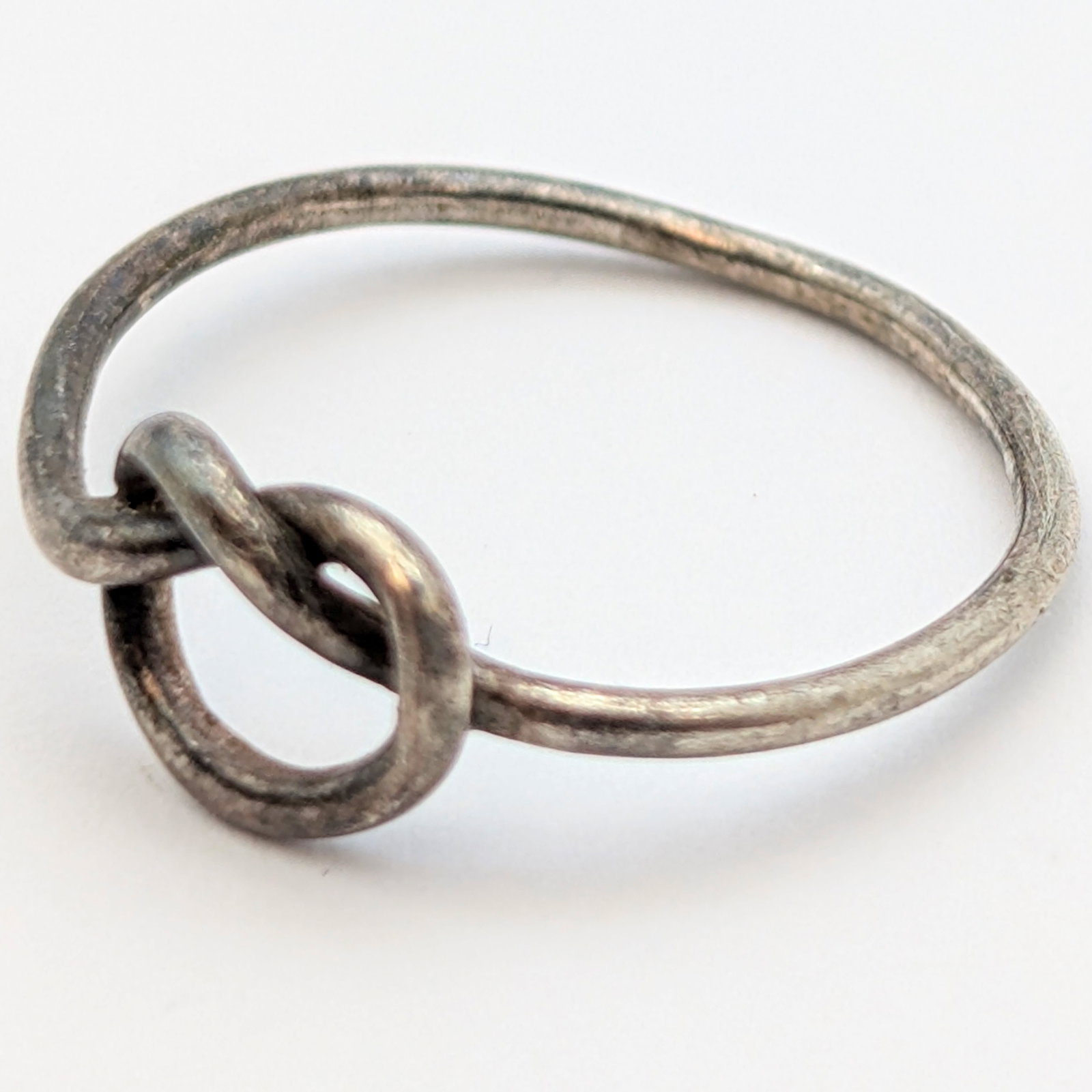 Lot of 2 Sterling Silver Rings- Feather, Knot - 5