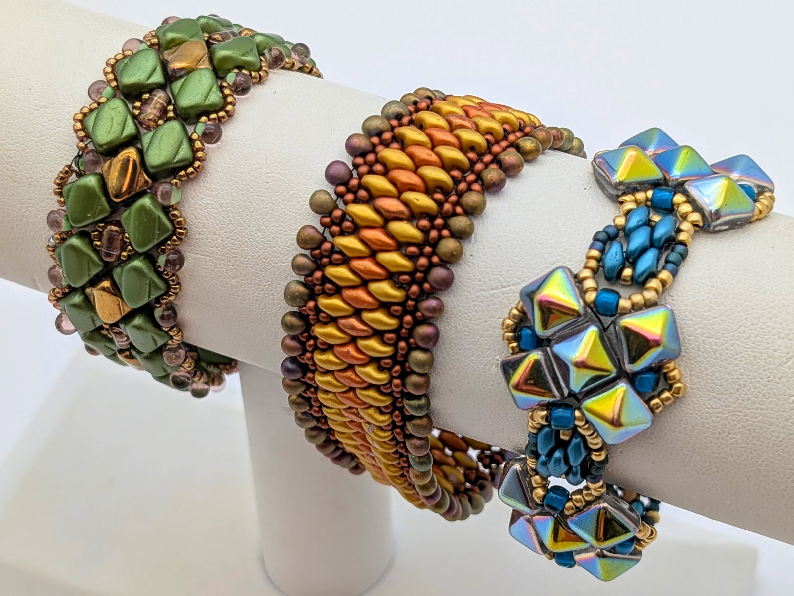 Lot of 3 Bead-Woven Ladies Bracelets: Jewelry