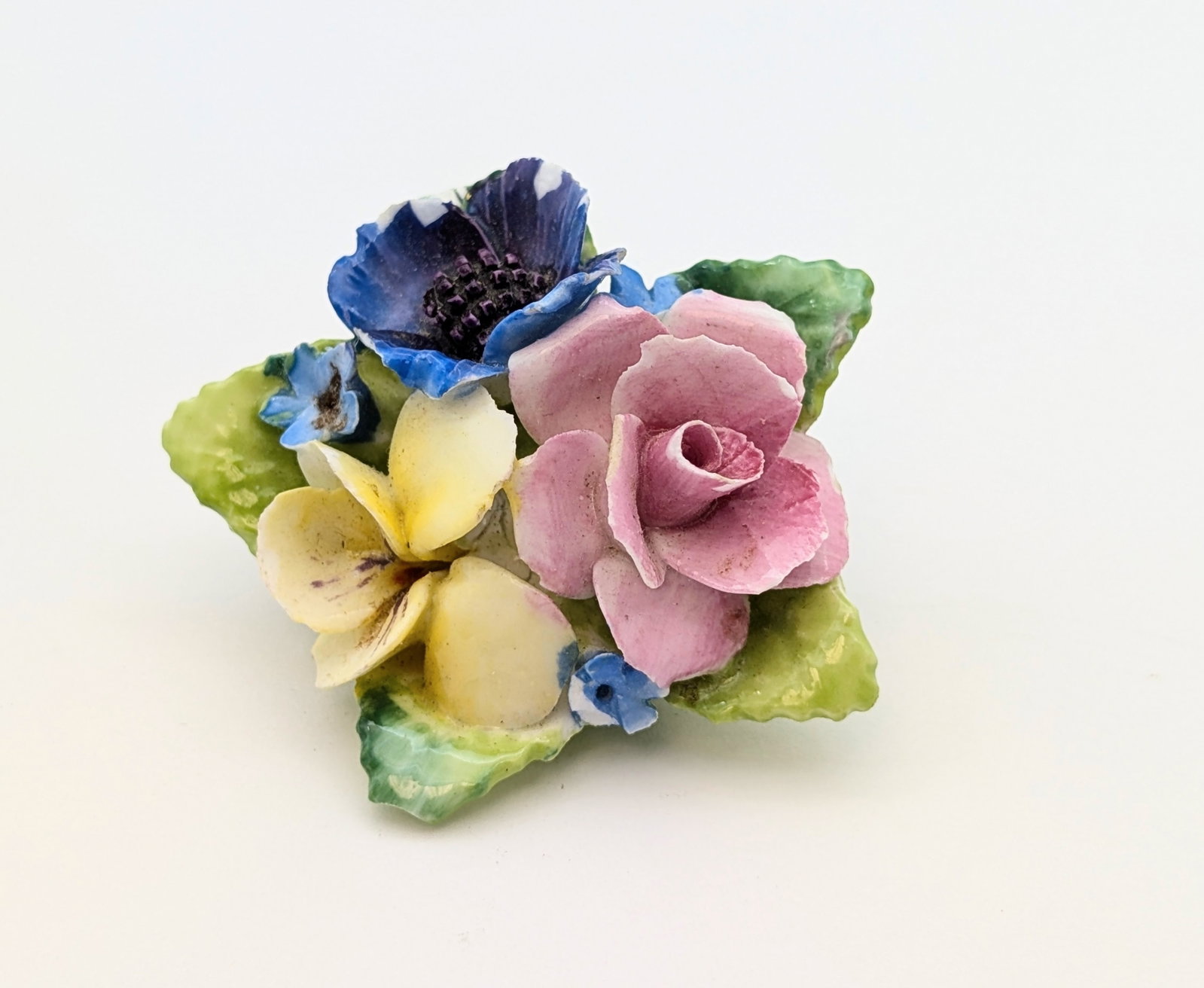 Vintage Crown Staffordshire Bone China Floral Brooch: Size: 2in