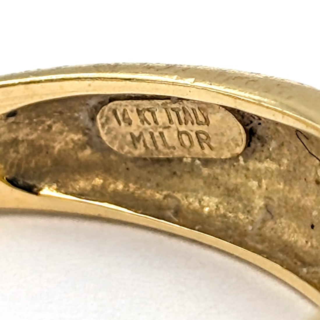 Vintage Italy Milor 14k Gold Textured Band Ring- 2.9g - 5
