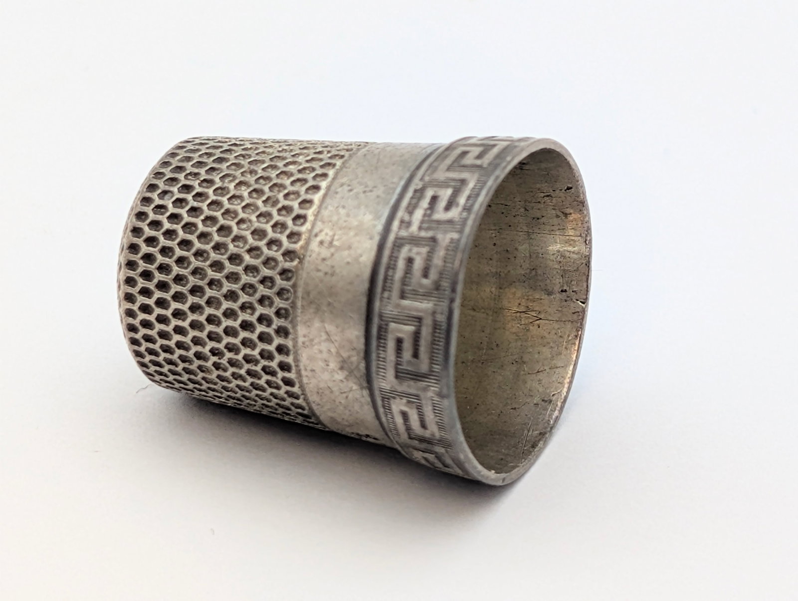 Antique Sterling Silver Sewing Thimble- Classic Honeycomb Dimple Pattern 4.62g - 2