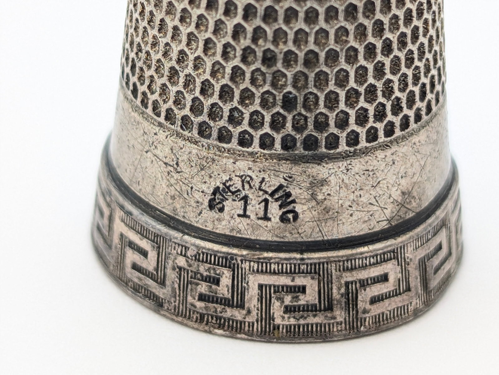 Antique Sterling Silver Sewing Thimble- Classic Honeycomb Dimple Pattern 4.62g - 4