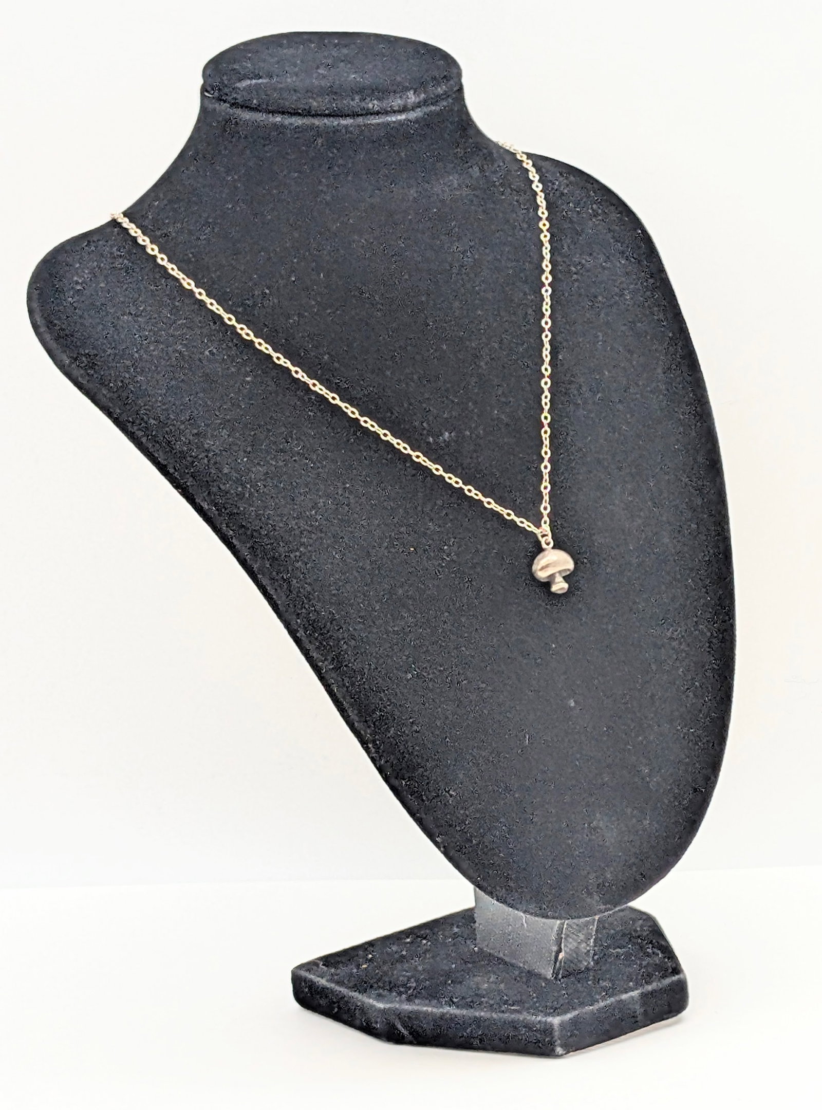 Vintage Sterling Silver Necklace w/ Mushroom Pendant: Length: 16in